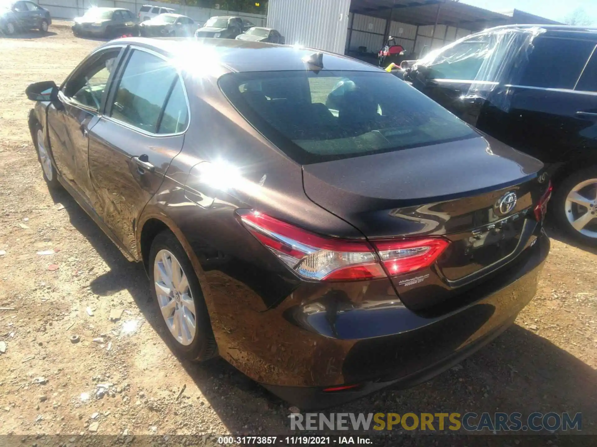 3 Photograph of a damaged car 4T1C11AK8LU925389 TOYOTA CAMRY 2020