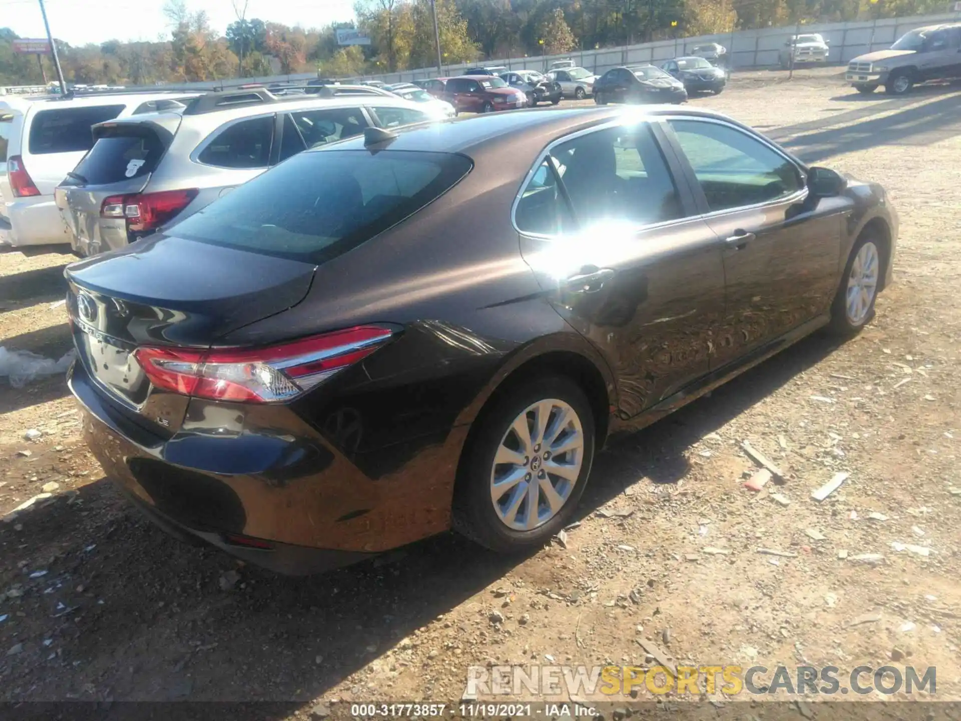 4 Photograph of a damaged car 4T1C11AK8LU925389 TOYOTA CAMRY 2020