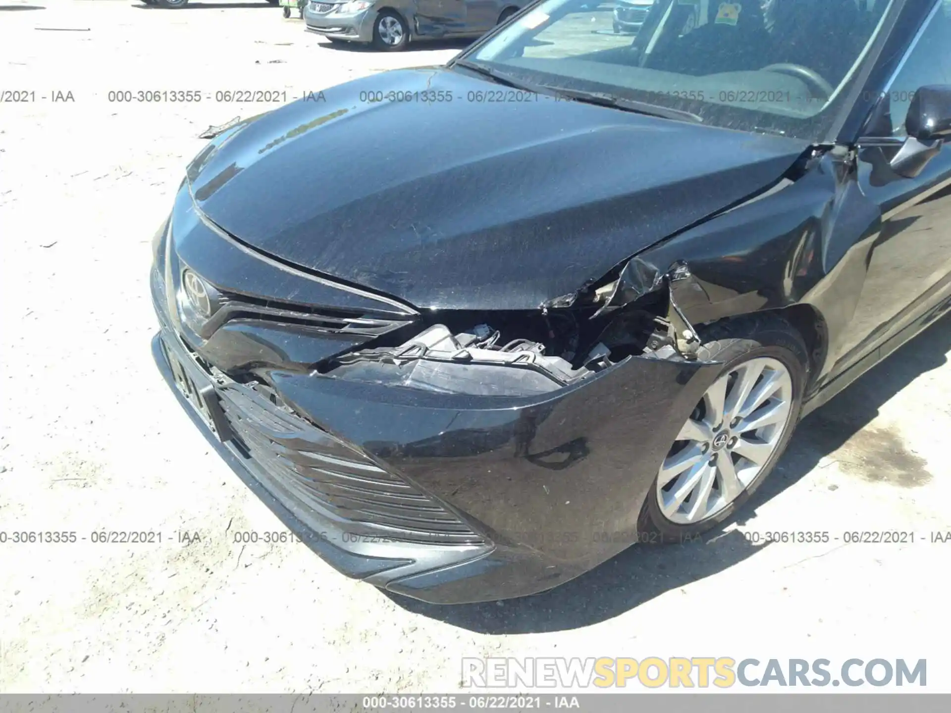 6 Photograph of a damaged car 4T1C11AK8LU927188 TOYOTA CAMRY 2020