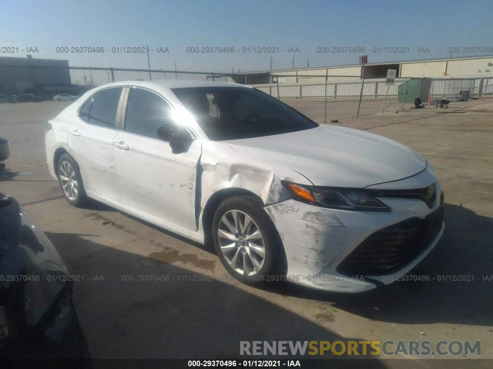 1 Photograph of a damaged car 4T1C11AK8LU930382 TOYOTA CAMRY 2020