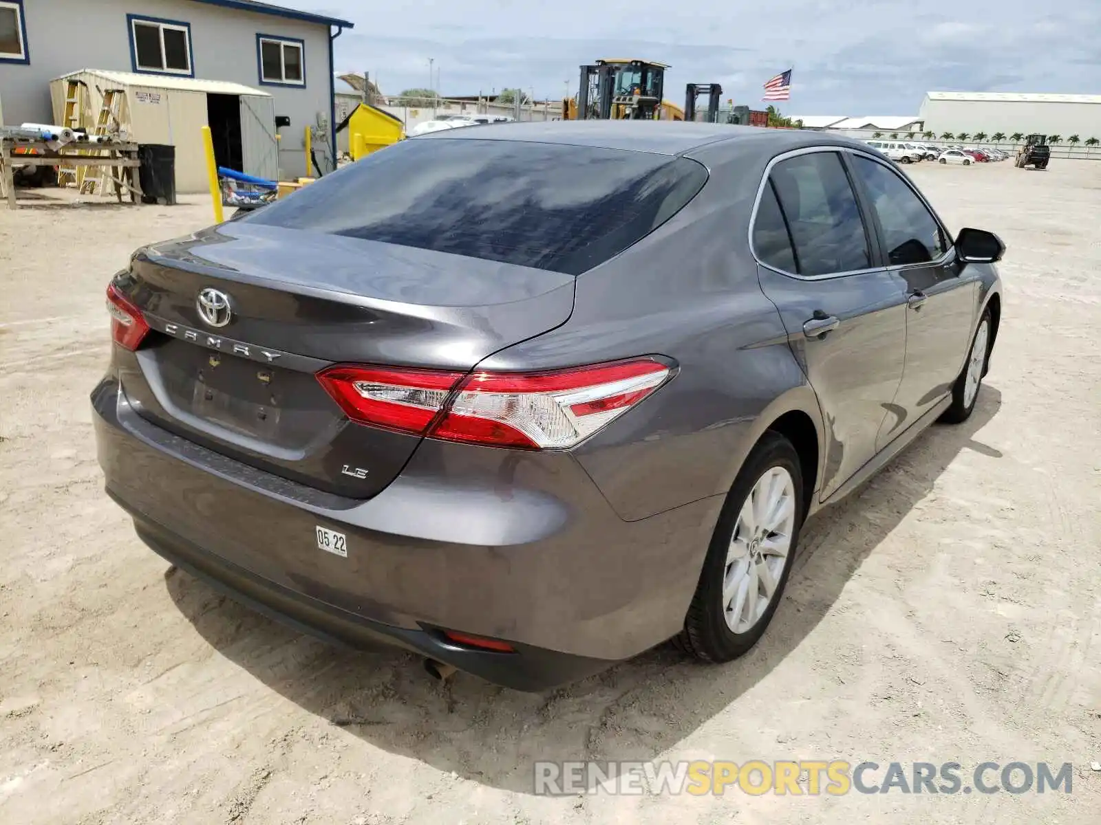 4 Photograph of a damaged car 4T1C11AK8LU930477 TOYOTA CAMRY 2020