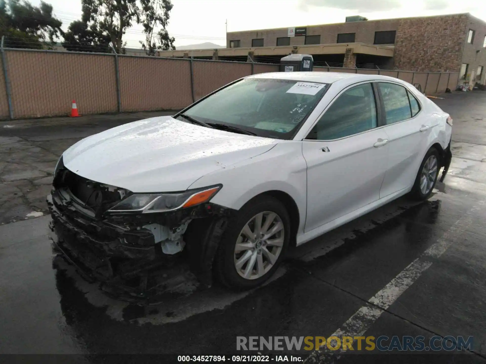 2 Photograph of a damaged car 4T1C11AK8LU930818 TOYOTA CAMRY 2020