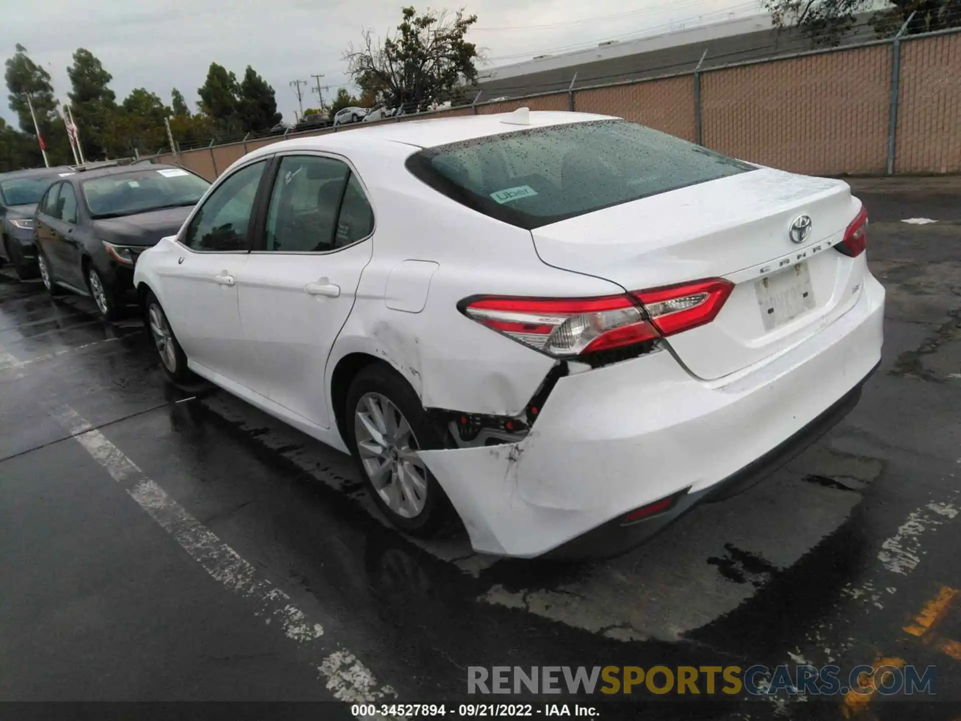 3 Photograph of a damaged car 4T1C11AK8LU930818 TOYOTA CAMRY 2020