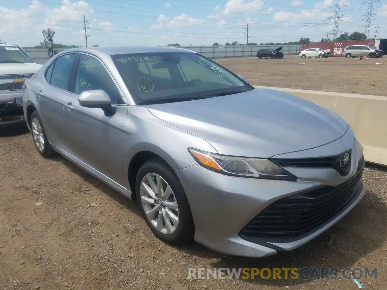 1 Photograph of a damaged car 4T1C11AK8LU935971 TOYOTA CAMRY 2020