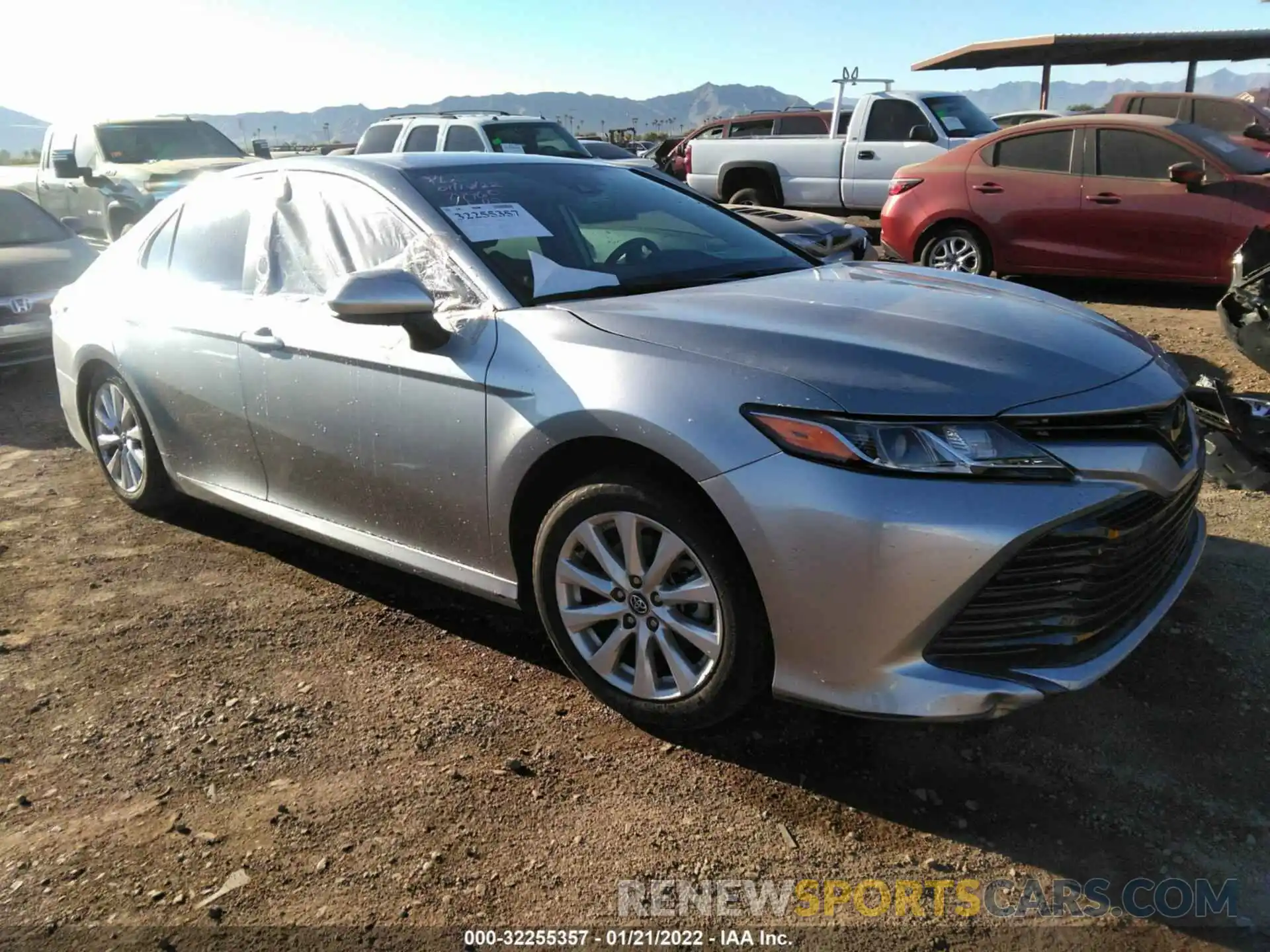 1 Photograph of a damaged car 4T1C11AK8LU937249 TOYOTA CAMRY 2020