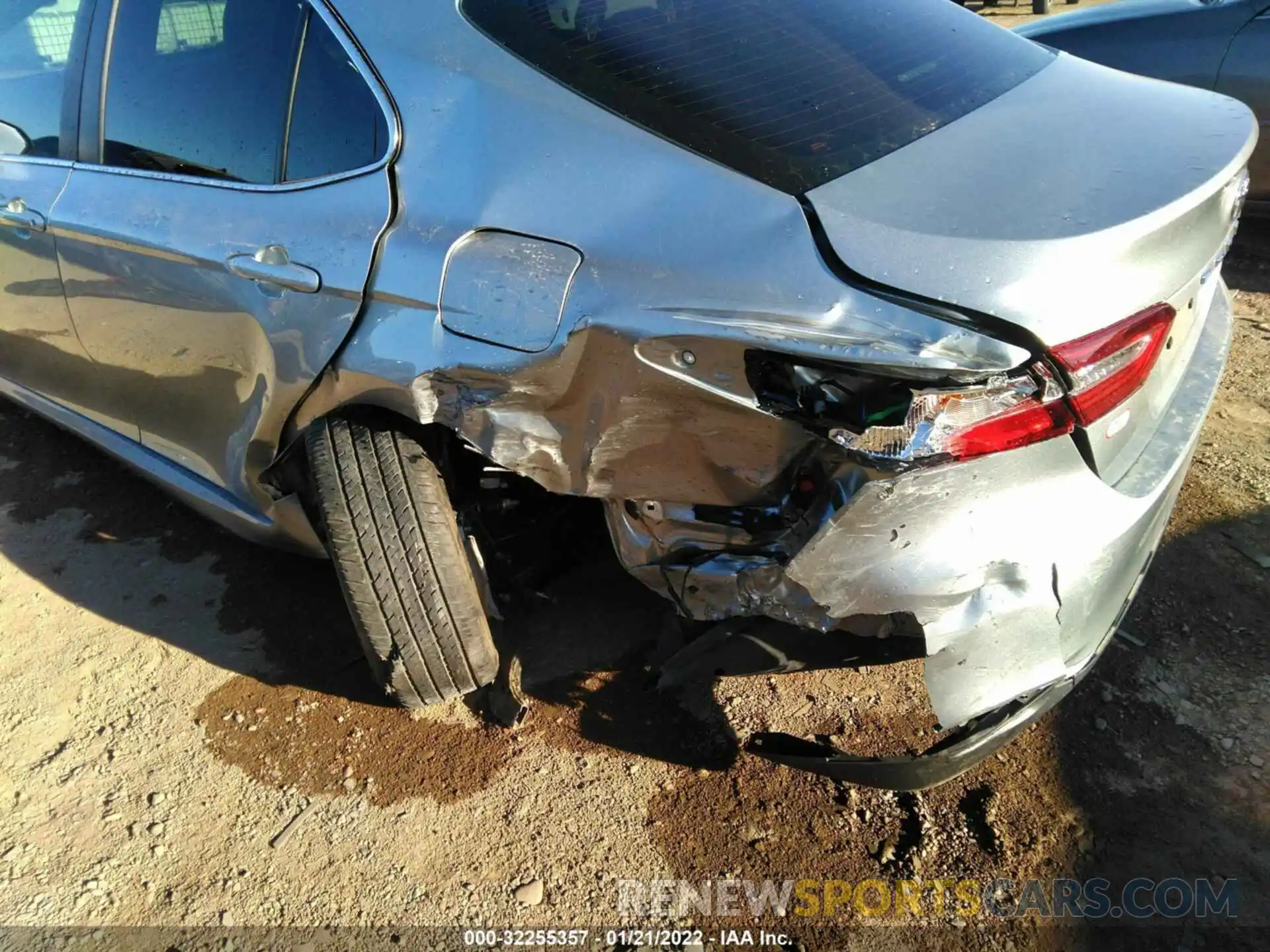 6 Photograph of a damaged car 4T1C11AK8LU937249 TOYOTA CAMRY 2020