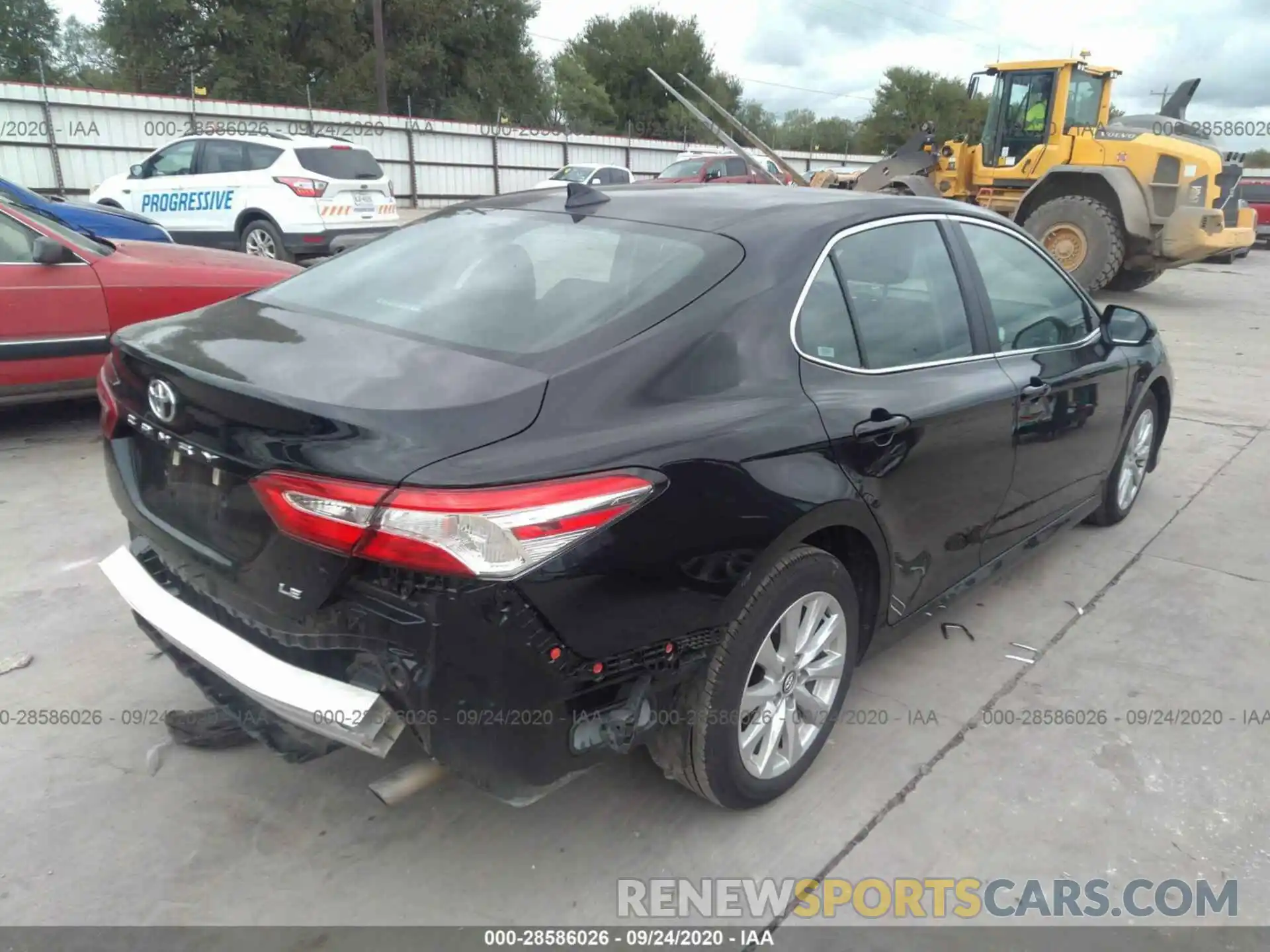 4 Photograph of a damaged car 4T1C11AK8LU938949 TOYOTA CAMRY 2020