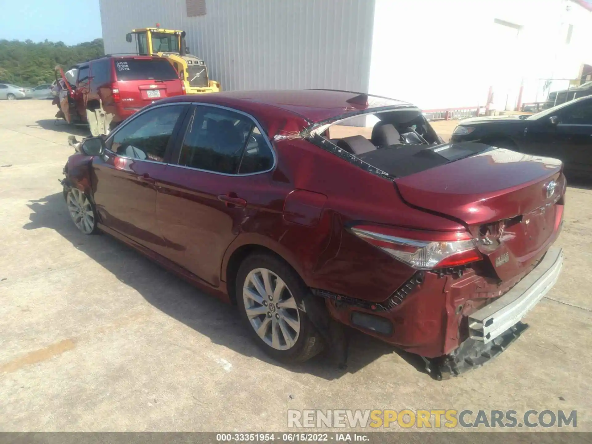 3 Photograph of a damaged car 4T1C11AK8LU941902 TOYOTA CAMRY 2020