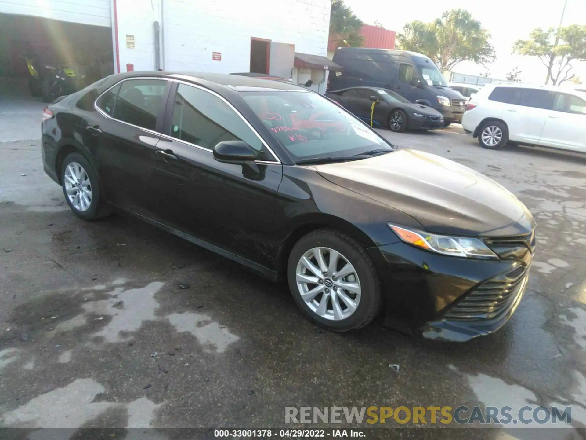 1 Photograph of a damaged car 4T1C11AK8LU942158 TOYOTA CAMRY 2020