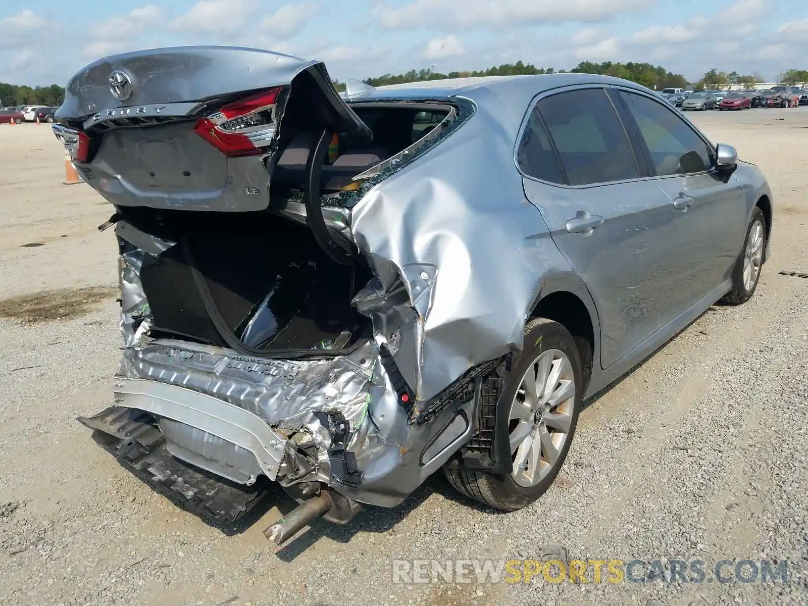 4 Photograph of a damaged car 4T1C11AK8LU945822 TOYOTA CAMRY 2020