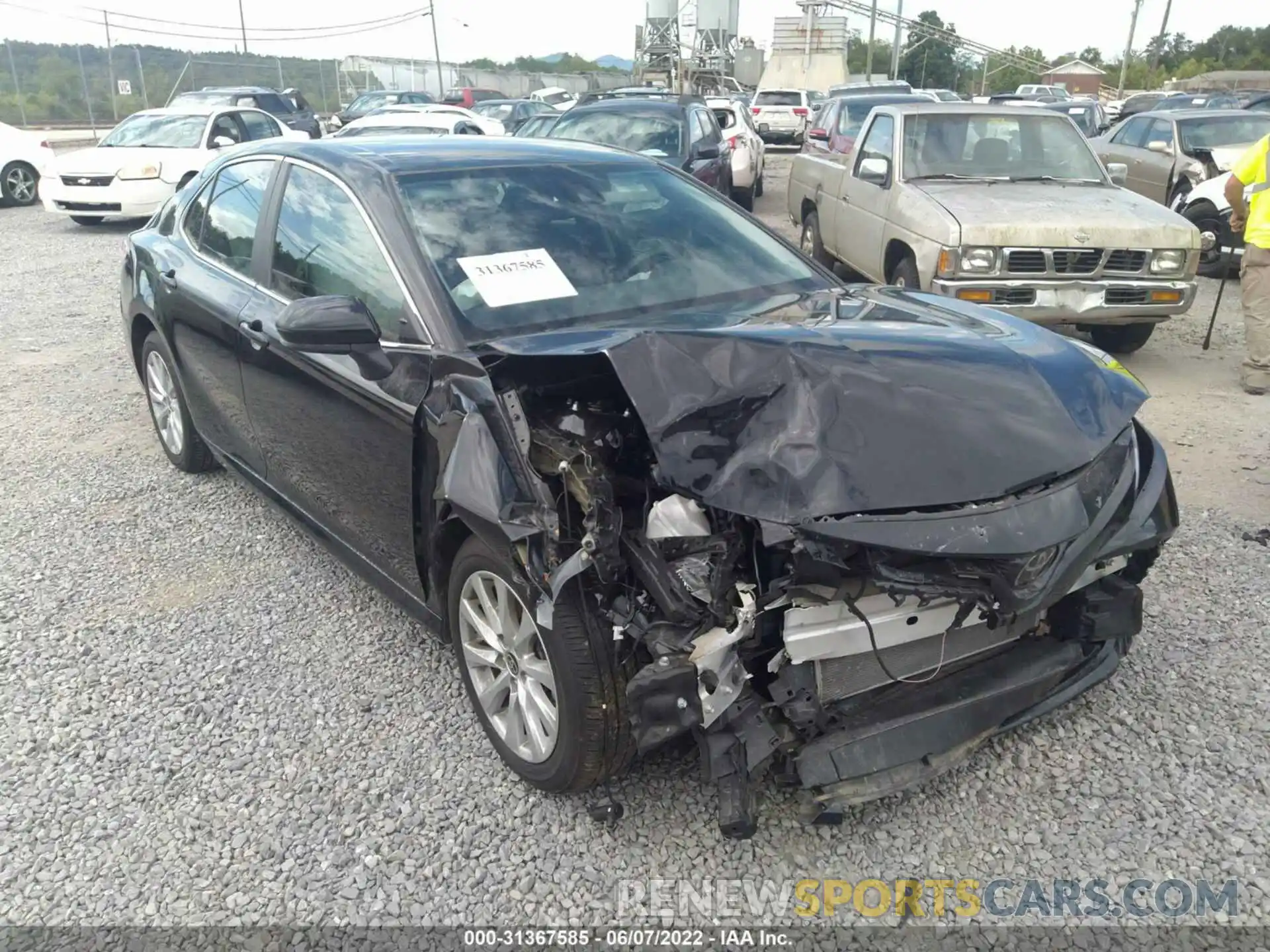 1 Photograph of a damaged car 4T1C11AK8LU950616 TOYOTA CAMRY 2020