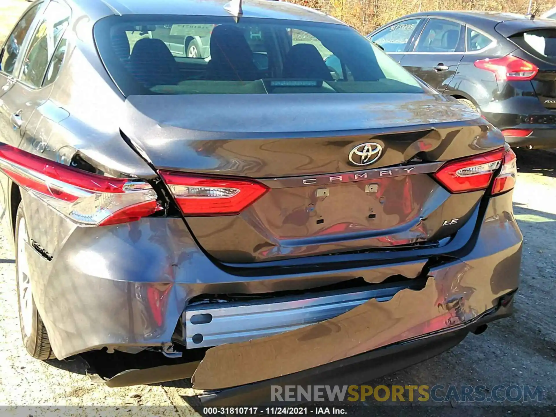 6 Photograph of a damaged car 4T1C11AK8LU958327 TOYOTA CAMRY 2020