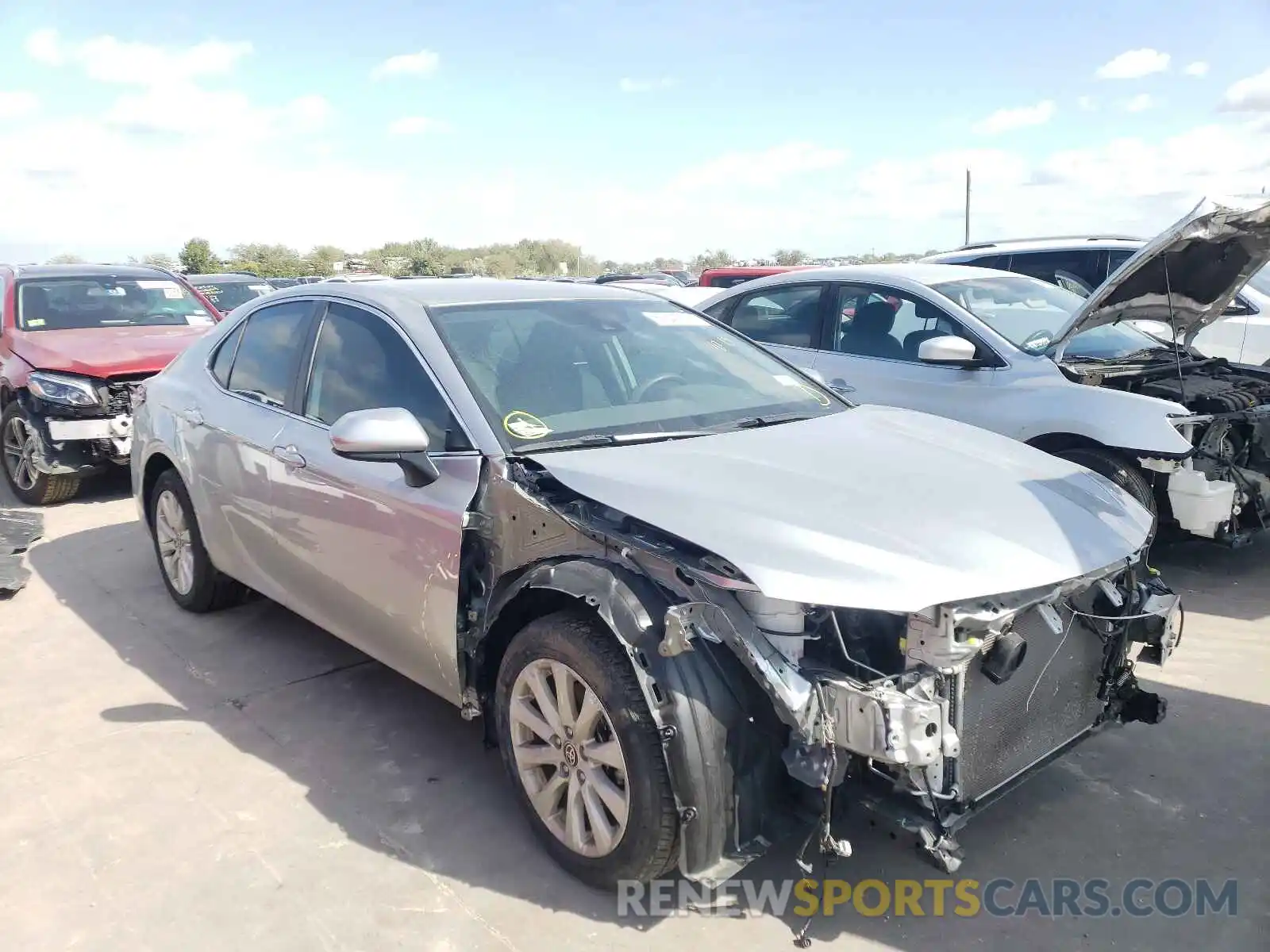 1 Photograph of a damaged car 4T1C11AK8LU958344 TOYOTA CAMRY 2020