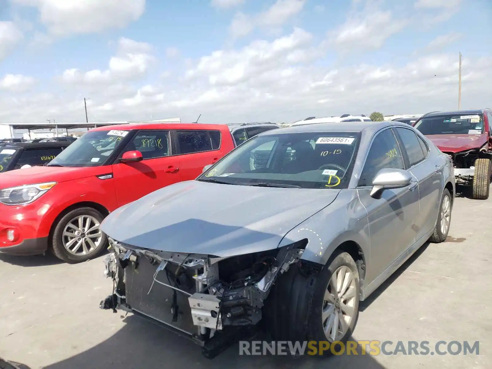 2 Photograph of a damaged car 4T1C11AK8LU958344 TOYOTA CAMRY 2020