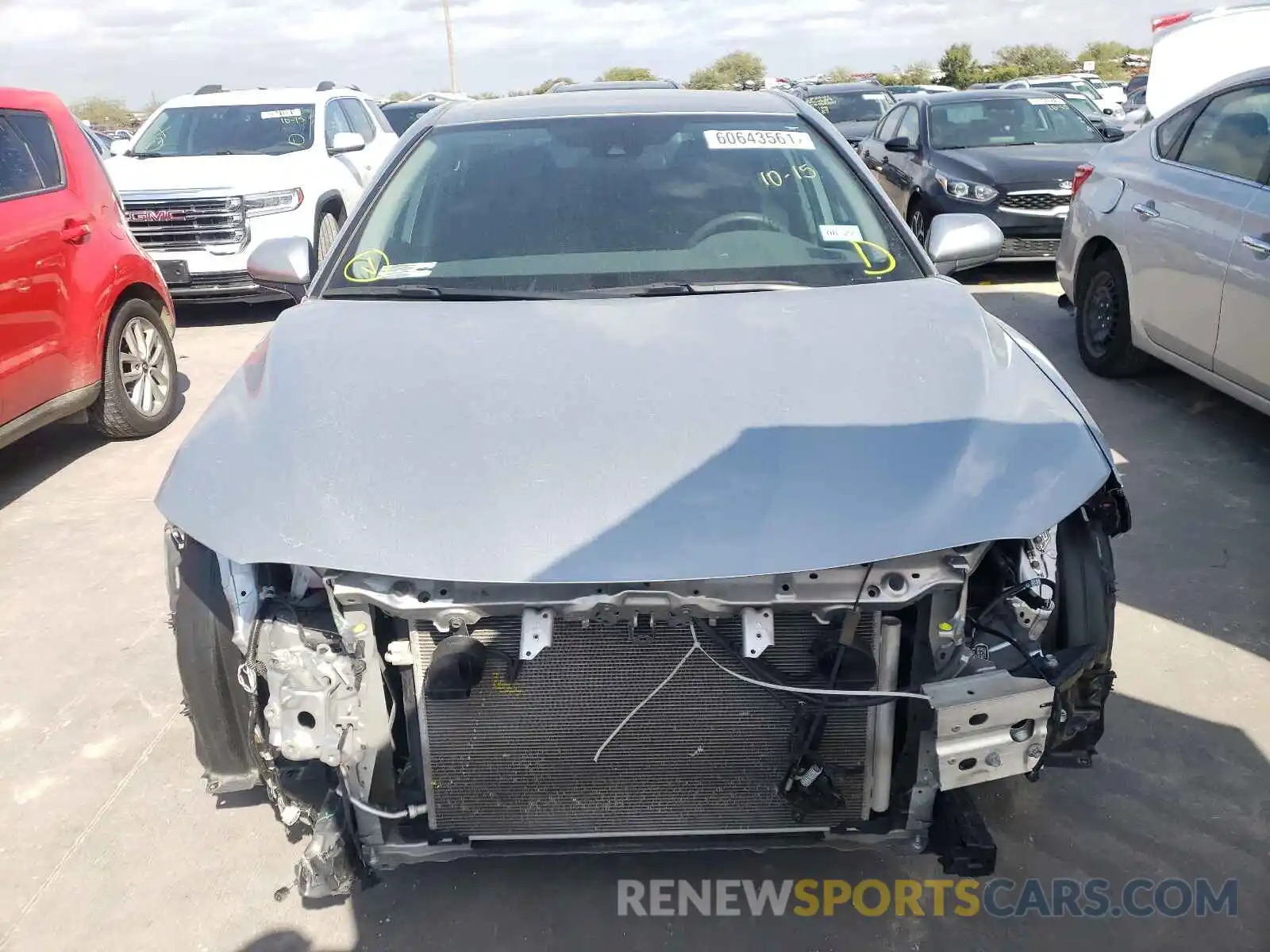 9 Photograph of a damaged car 4T1C11AK8LU958344 TOYOTA CAMRY 2020