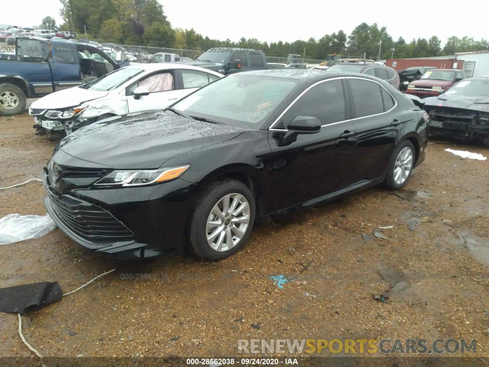 2 Photograph of a damaged car 4T1C11AK8LU962569 TOYOTA CAMRY 2020