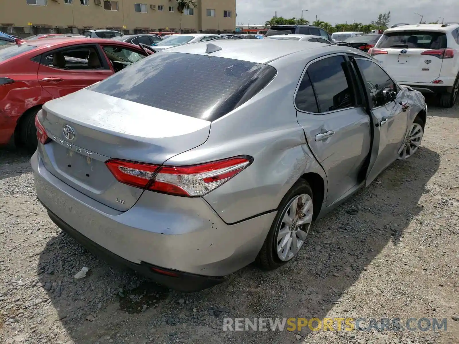 4 Photograph of a damaged car 4T1C11AK8LU971921 TOYOTA CAMRY 2020