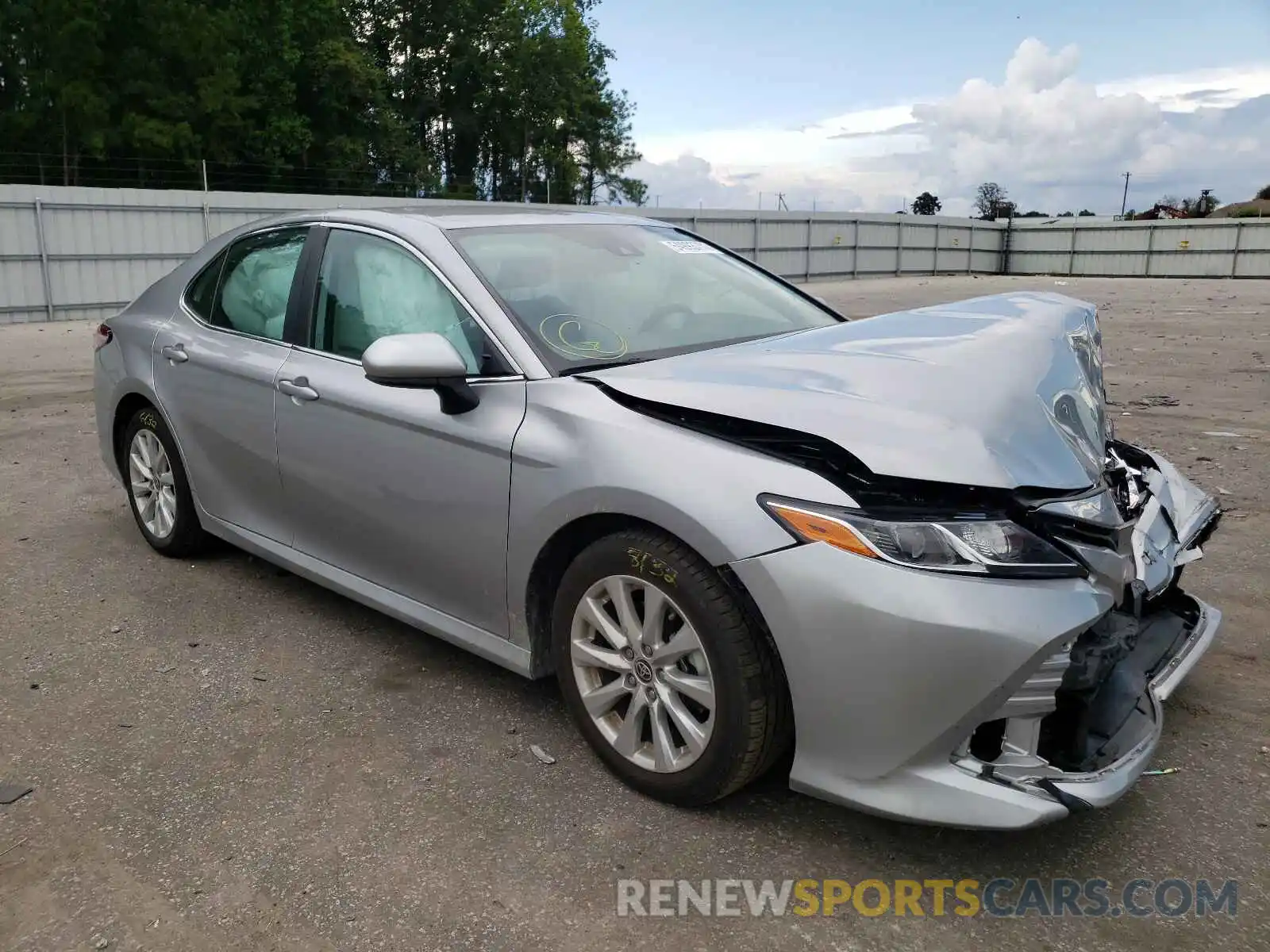 1 Photograph of a damaged car 4T1C11AK8LU989772 TOYOTA CAMRY 2020