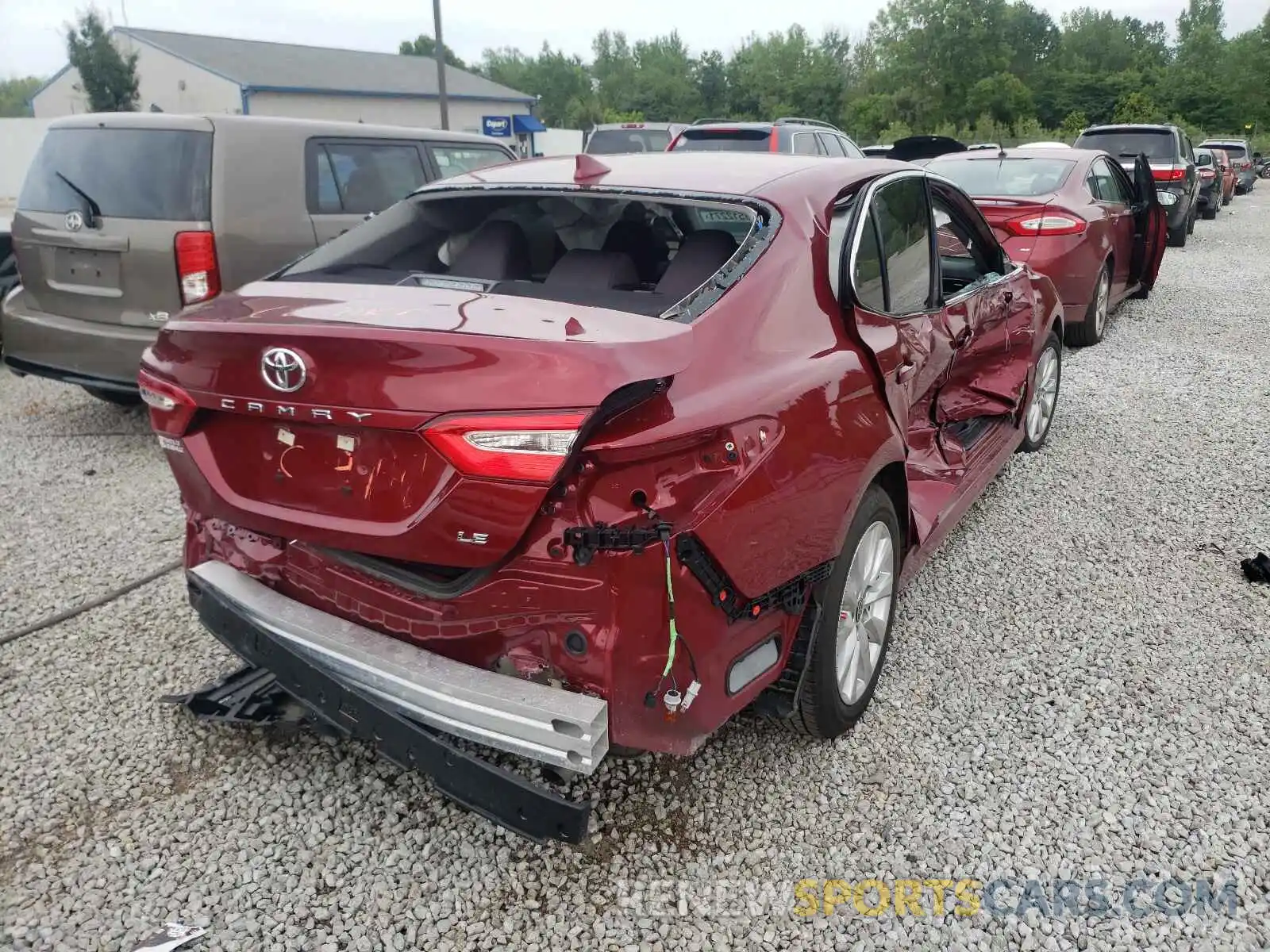 4 Photograph of a damaged car 4T1C11AK8LU997113 TOYOTA CAMRY 2020