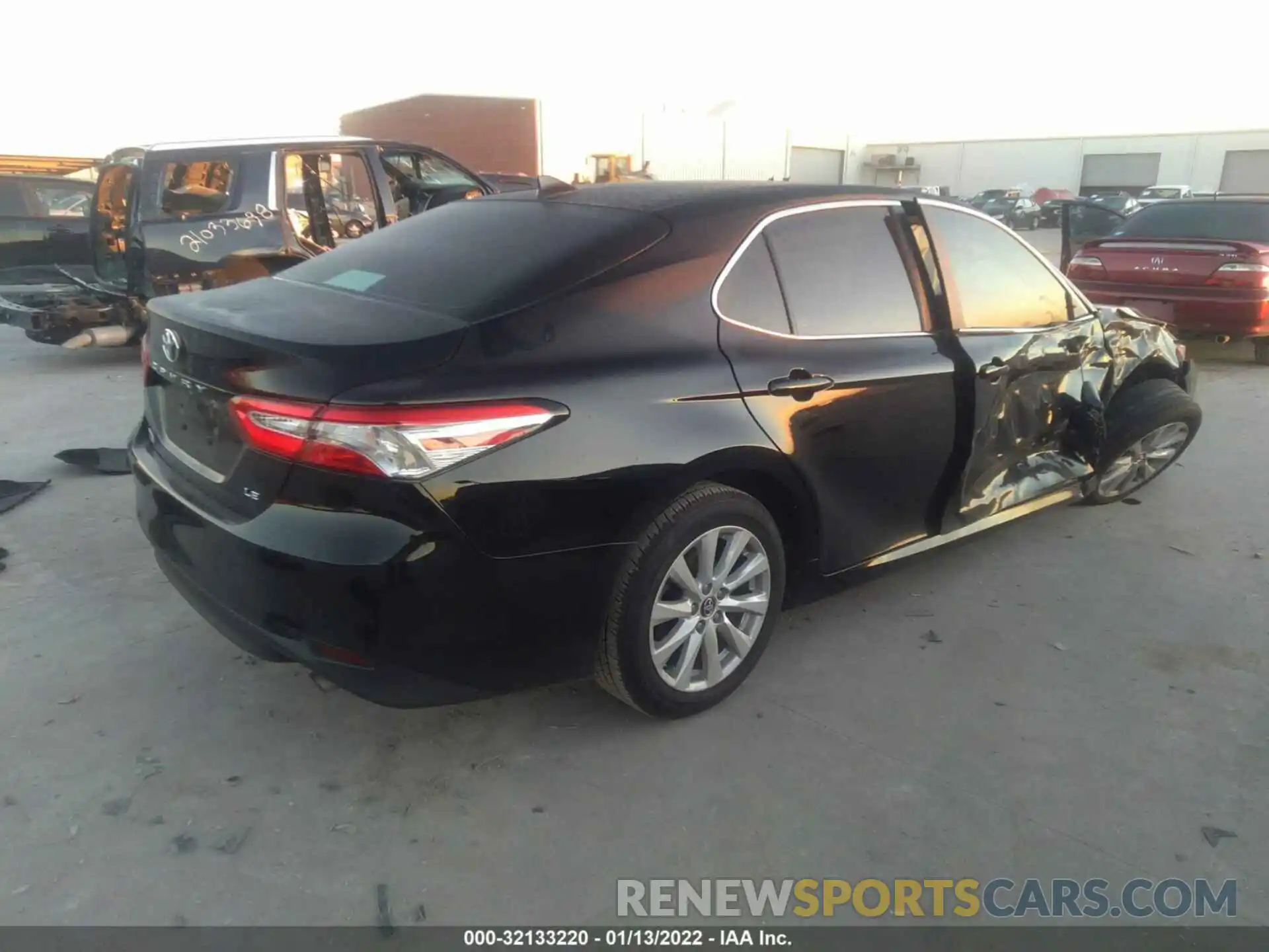 4 Photograph of a damaged car 4T1C11AK9LU329370 TOYOTA CAMRY 2020