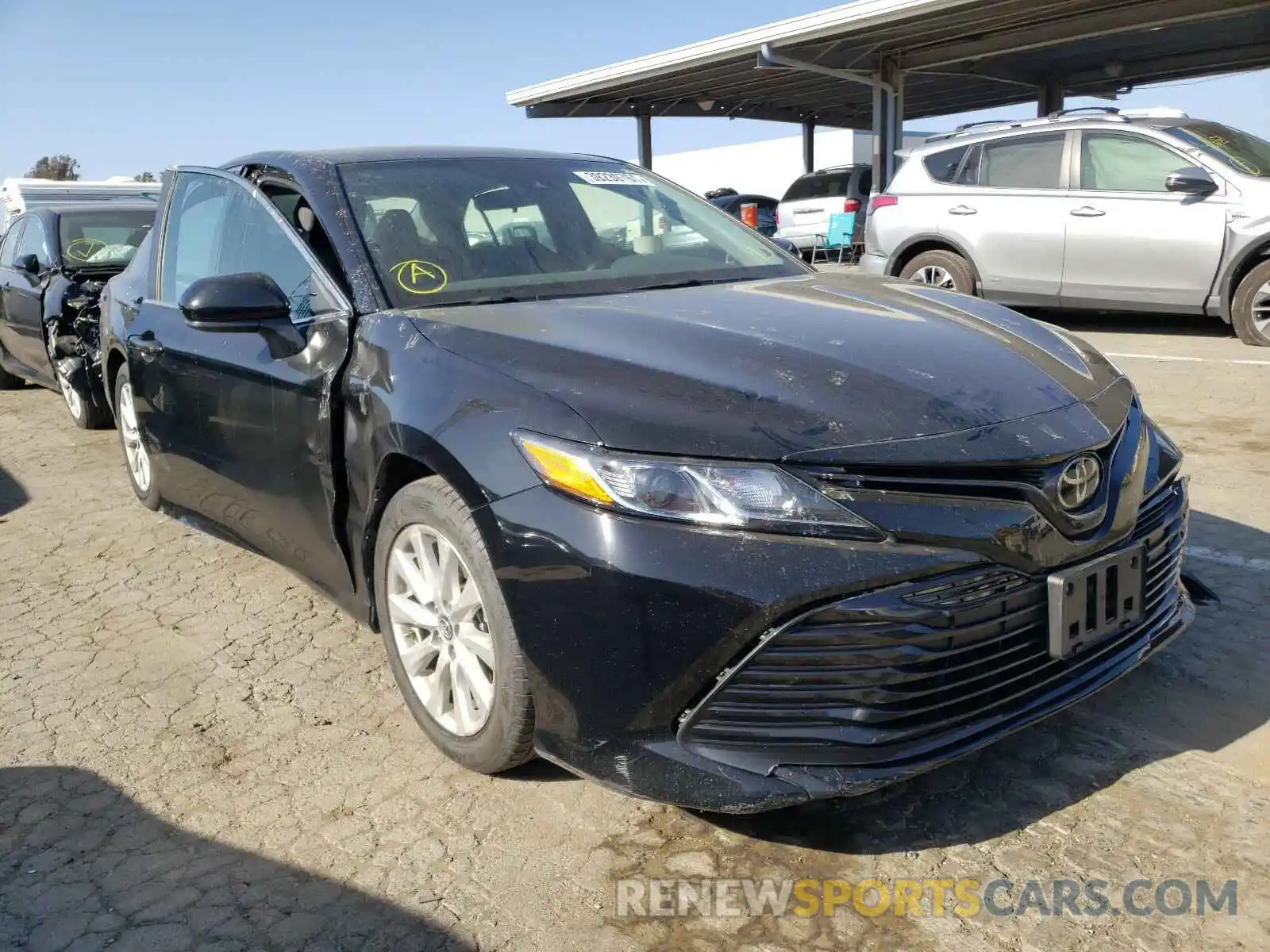 1 Photograph of a damaged car 4T1C11AK9LU331460 TOYOTA CAMRY 2020