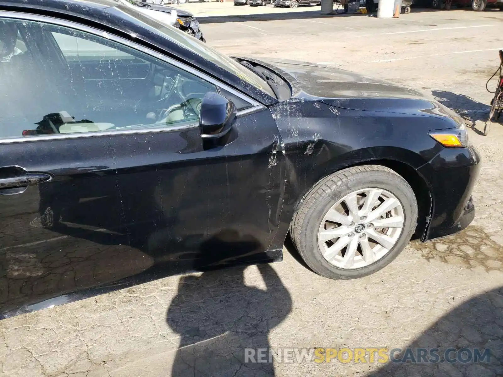 9 Photograph of a damaged car 4T1C11AK9LU331460 TOYOTA CAMRY 2020