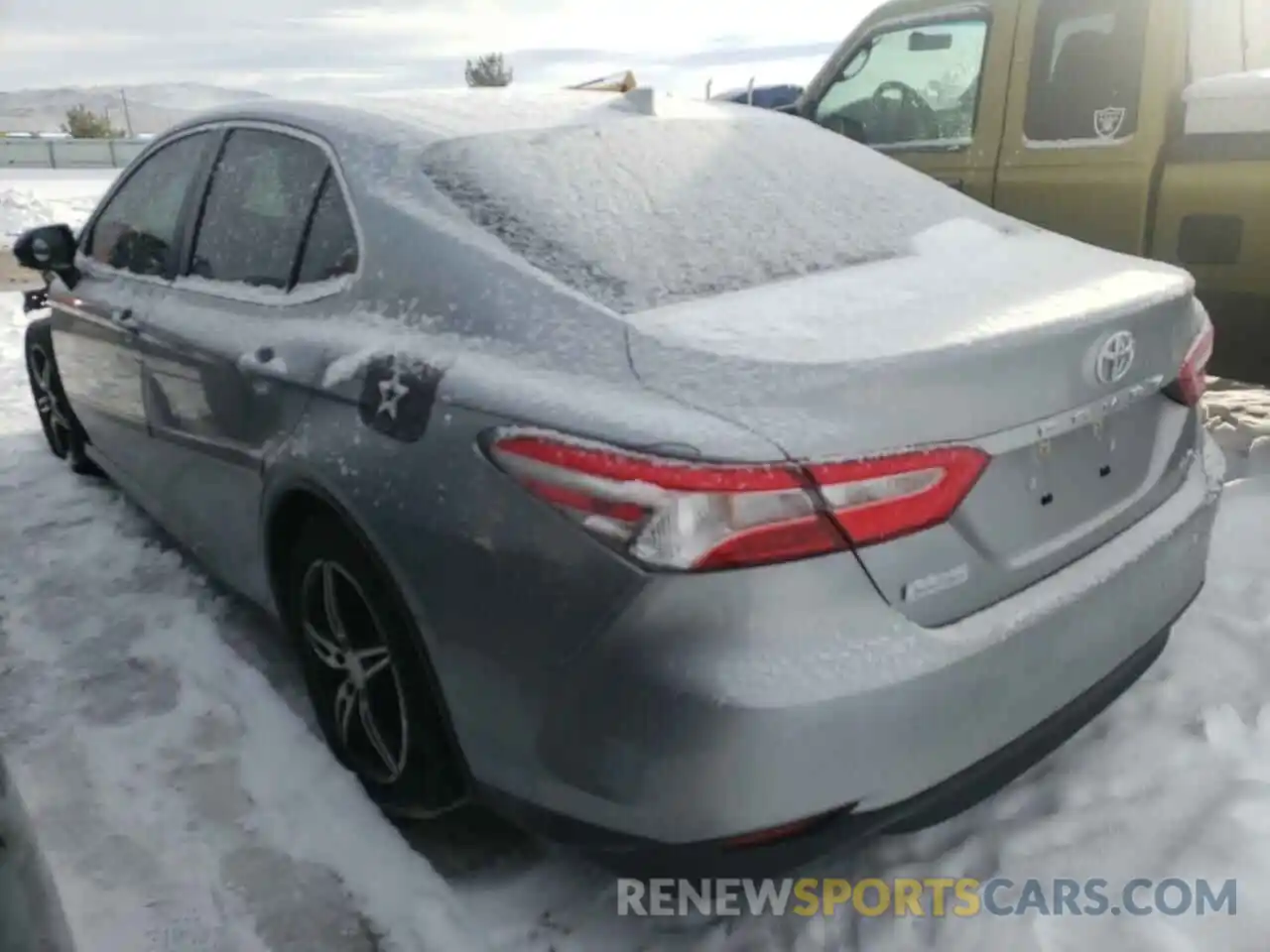 3 Photograph of a damaged car 4T1C11AK9LU337971 TOYOTA CAMRY 2020