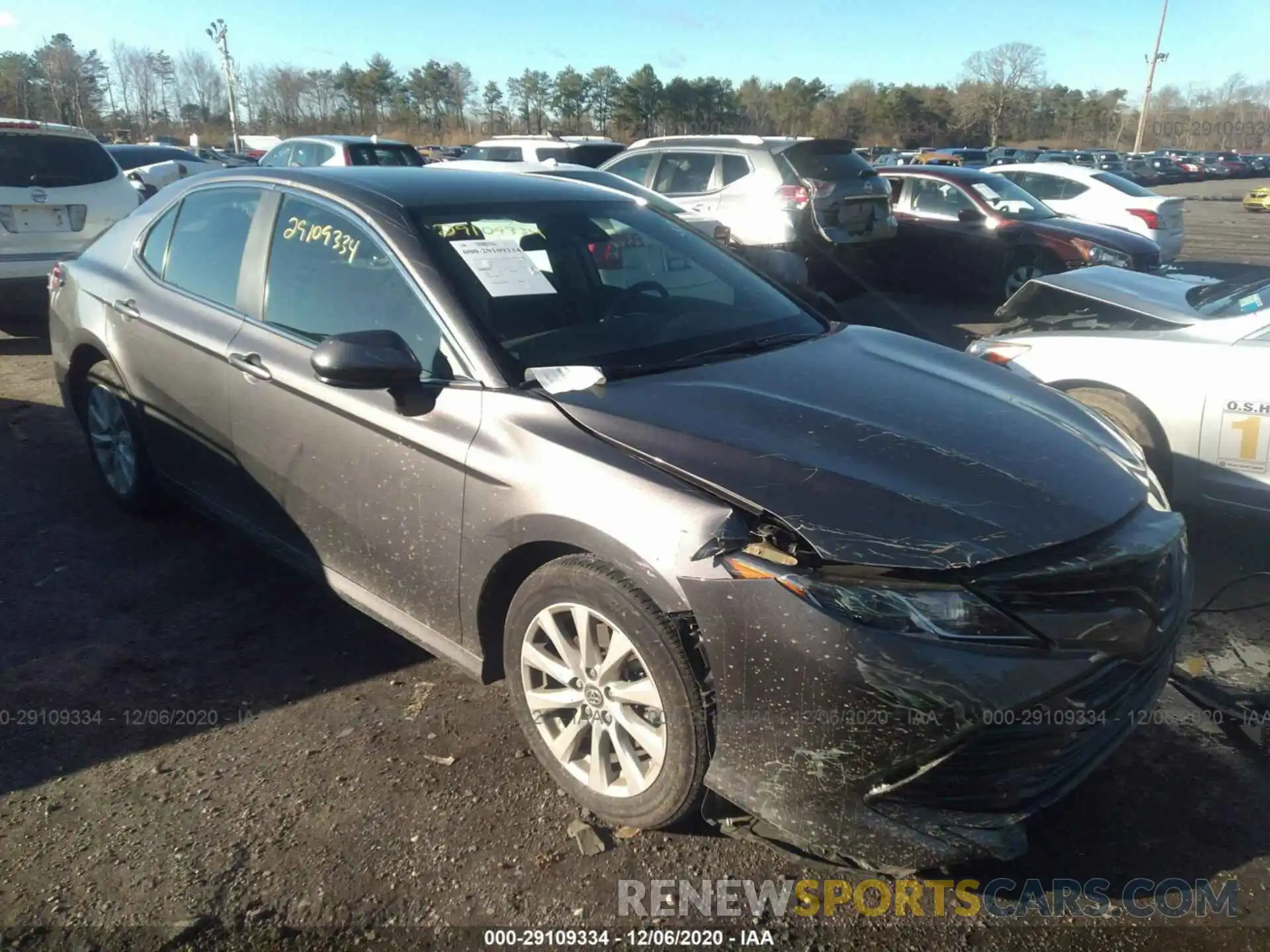 1 Photograph of a damaged car 4T1C11AK9LU338084 TOYOTA CAMRY 2020