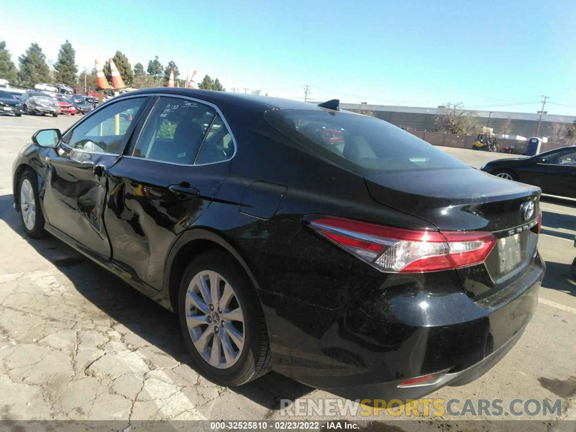 3 Photograph of a damaged car 4T1C11AK9LU342281 TOYOTA CAMRY 2020