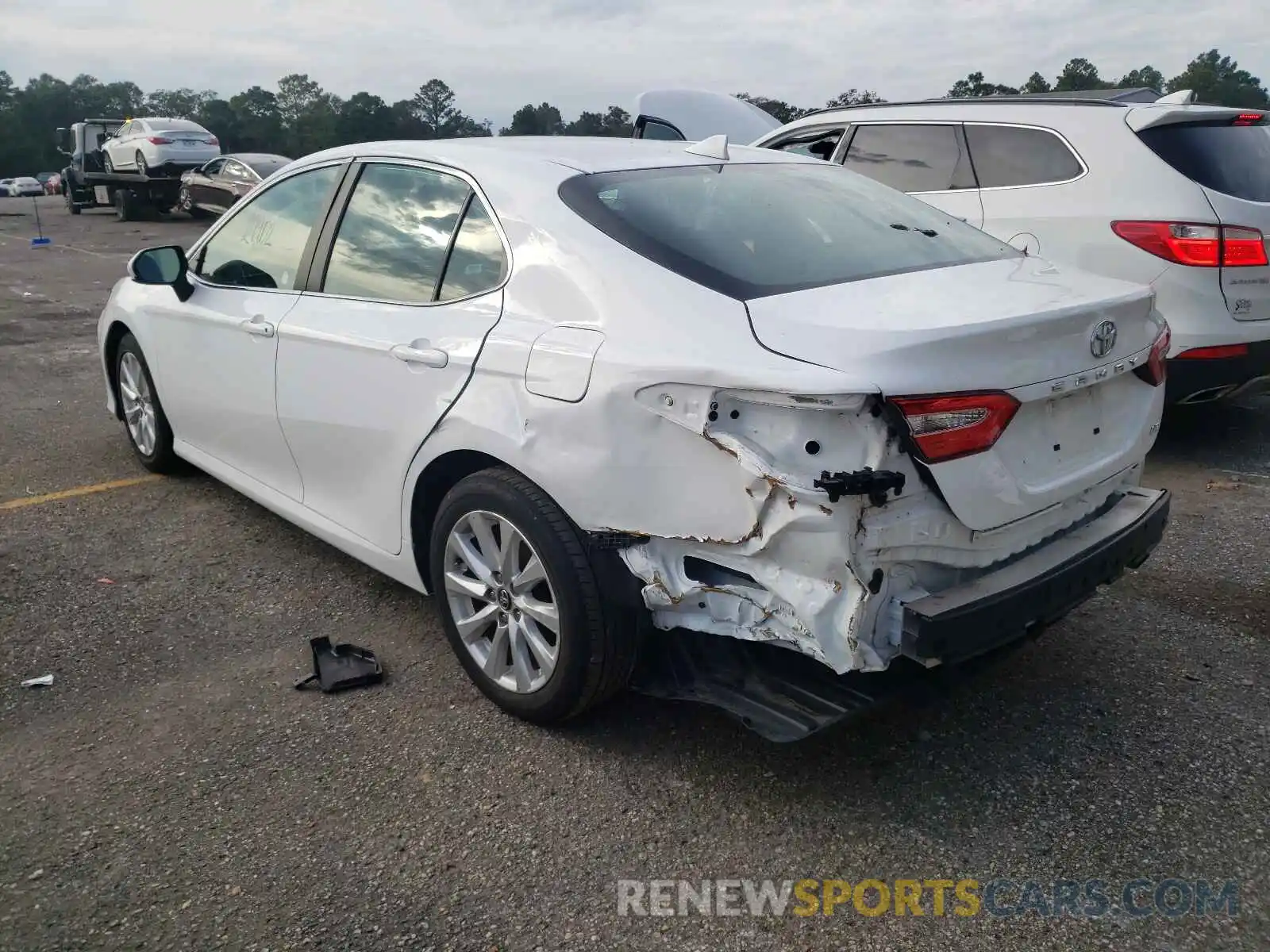 3 Photograph of a damaged car 4T1C11AK9LU356200 TOYOTA CAMRY 2020