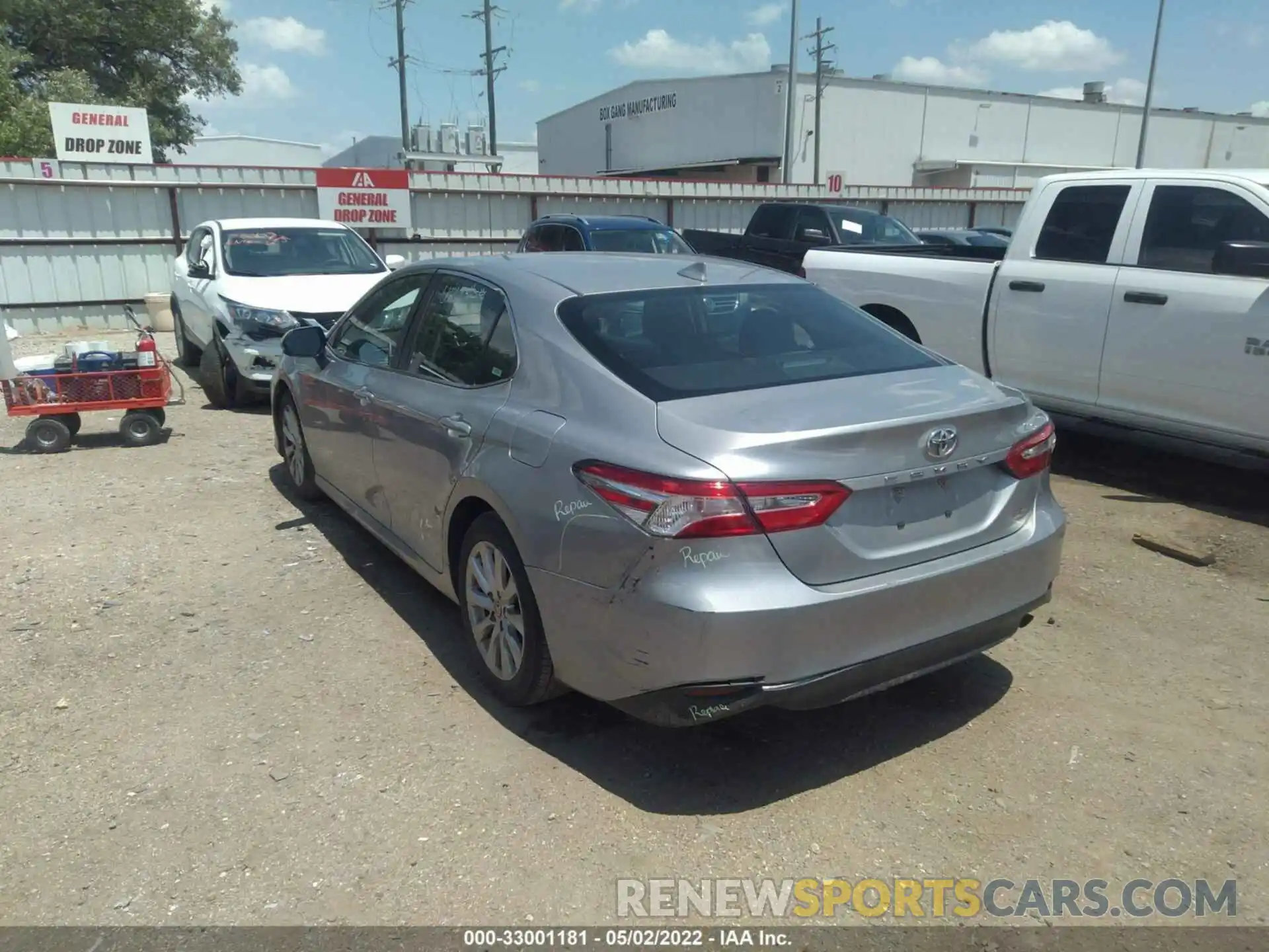 3 Photograph of a damaged car 4T1C11AK9LU357251 TOYOTA CAMRY 2020