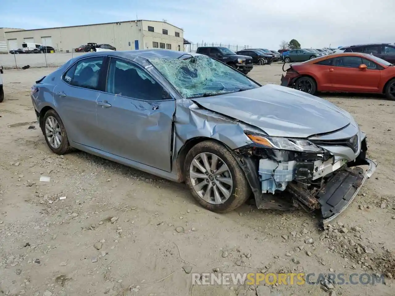 4 Photograph of a damaged car 4T1C11AK9LU365589 TOYOTA CAMRY 2020