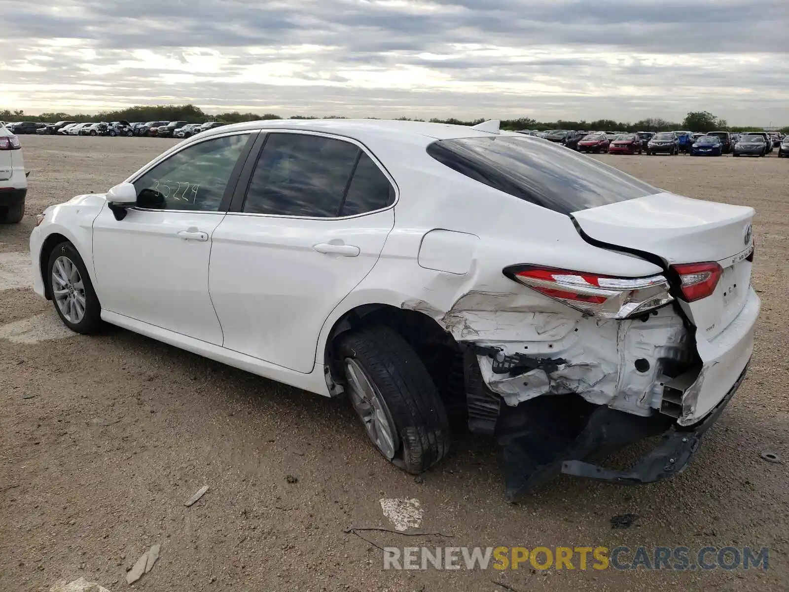 3 Photograph of a damaged car 4T1C11AK9LU368654 TOYOTA CAMRY 2020