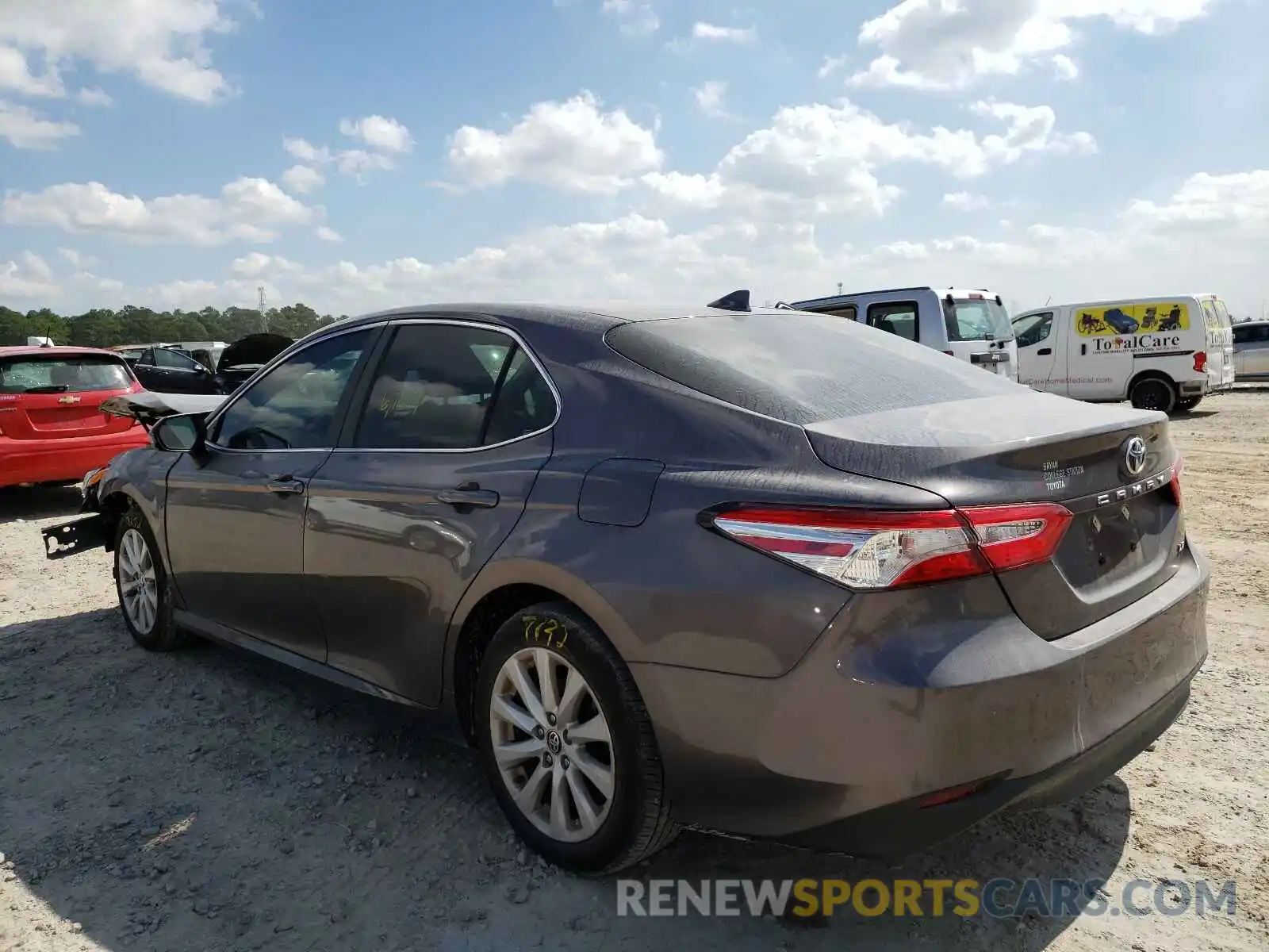 3 Photograph of a damaged car 4T1C11AK9LU370288 TOYOTA CAMRY 2020