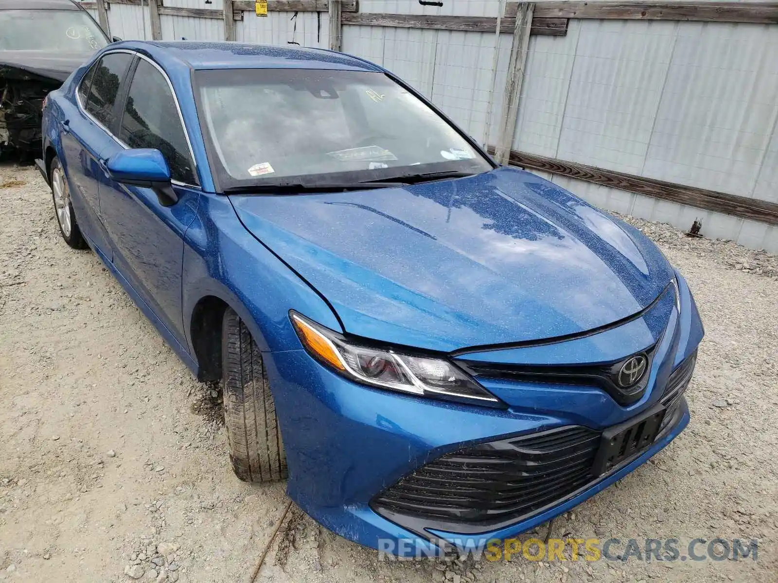 1 Photograph of a damaged car 4T1C11AK9LU377905 TOYOTA CAMRY 2020