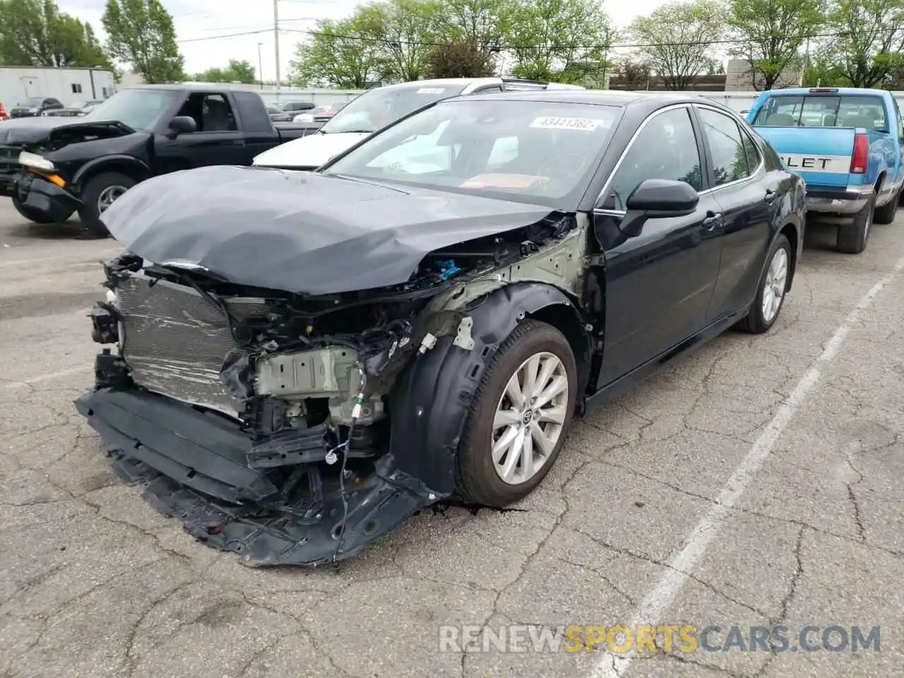 2 Photograph of a damaged car 4T1C11AK9LU385020 TOYOTA CAMRY 2020