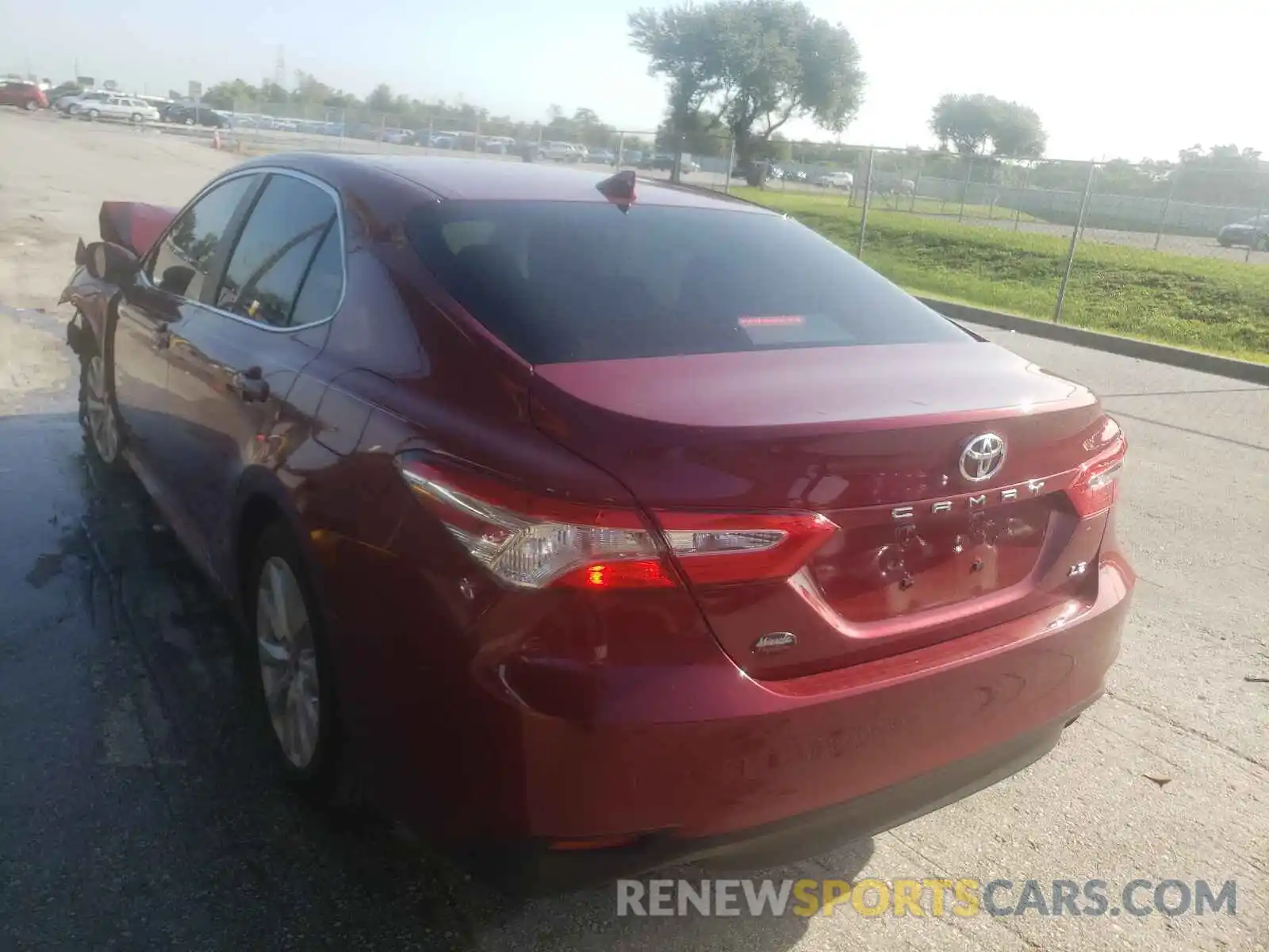 3 Photograph of a damaged car 4T1C11AK9LU386071 TOYOTA CAMRY 2020