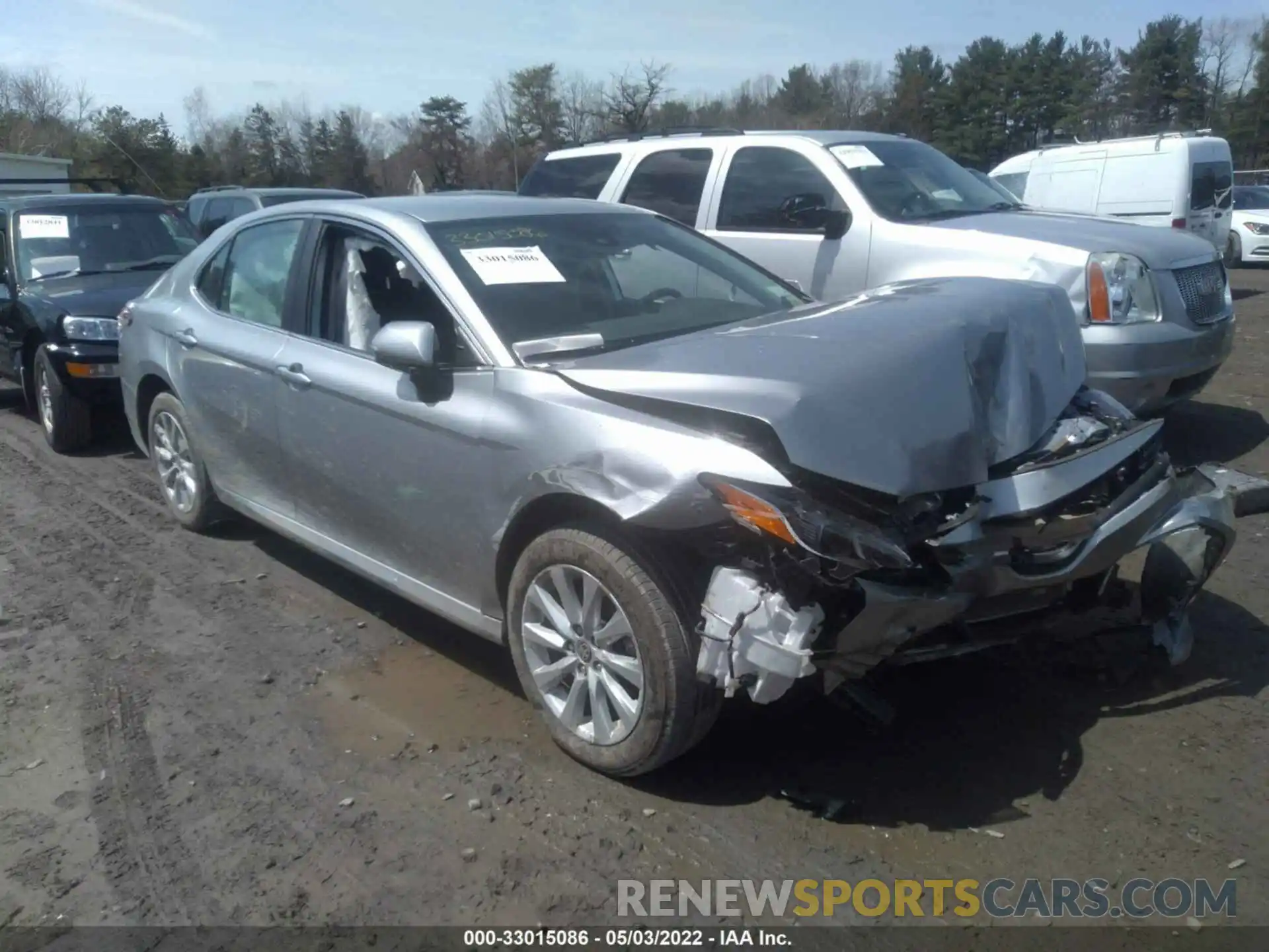 1 Photograph of a damaged car 4T1C11AK9LU501378 TOYOTA CAMRY 2020