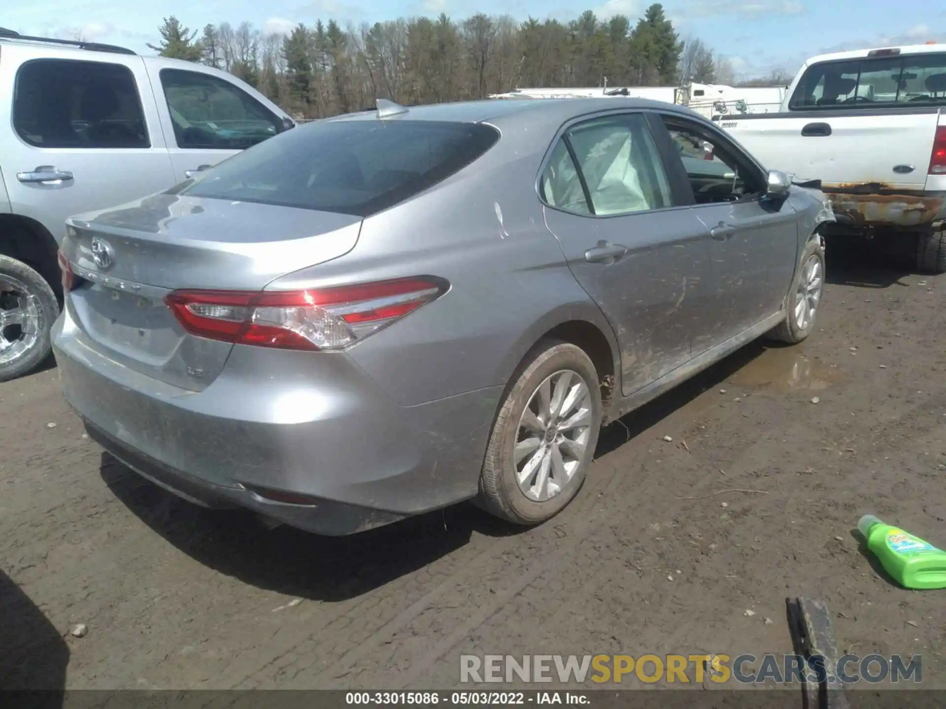 4 Photograph of a damaged car 4T1C11AK9LU501378 TOYOTA CAMRY 2020