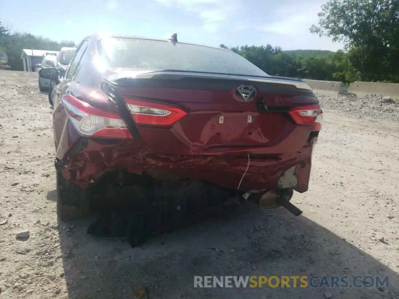 9 Photograph of a damaged car 4T1C11AK9LU507780 TOYOTA CAMRY 2020