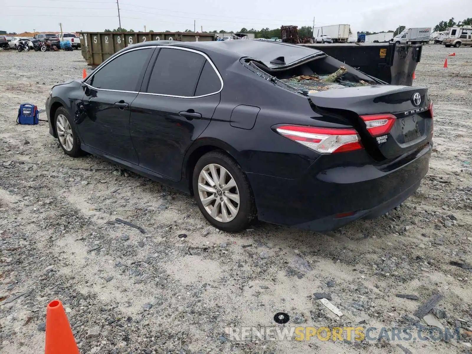 3 Photograph of a damaged car 4T1C11AK9LU511442 TOYOTA CAMRY 2020