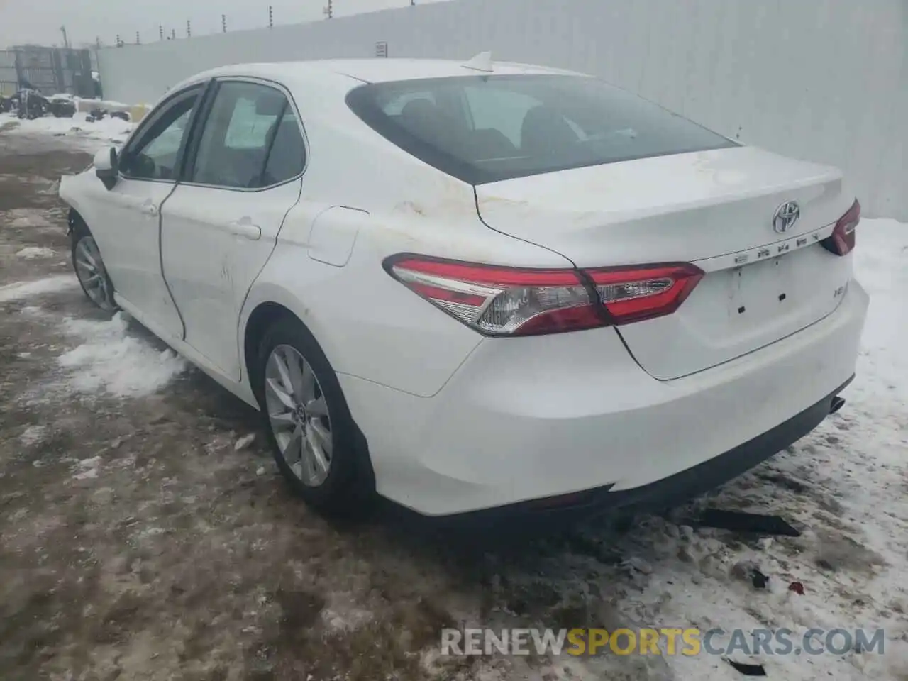 3 Photograph of a damaged car 4T1C11AK9LU857037 TOYOTA CAMRY 2020