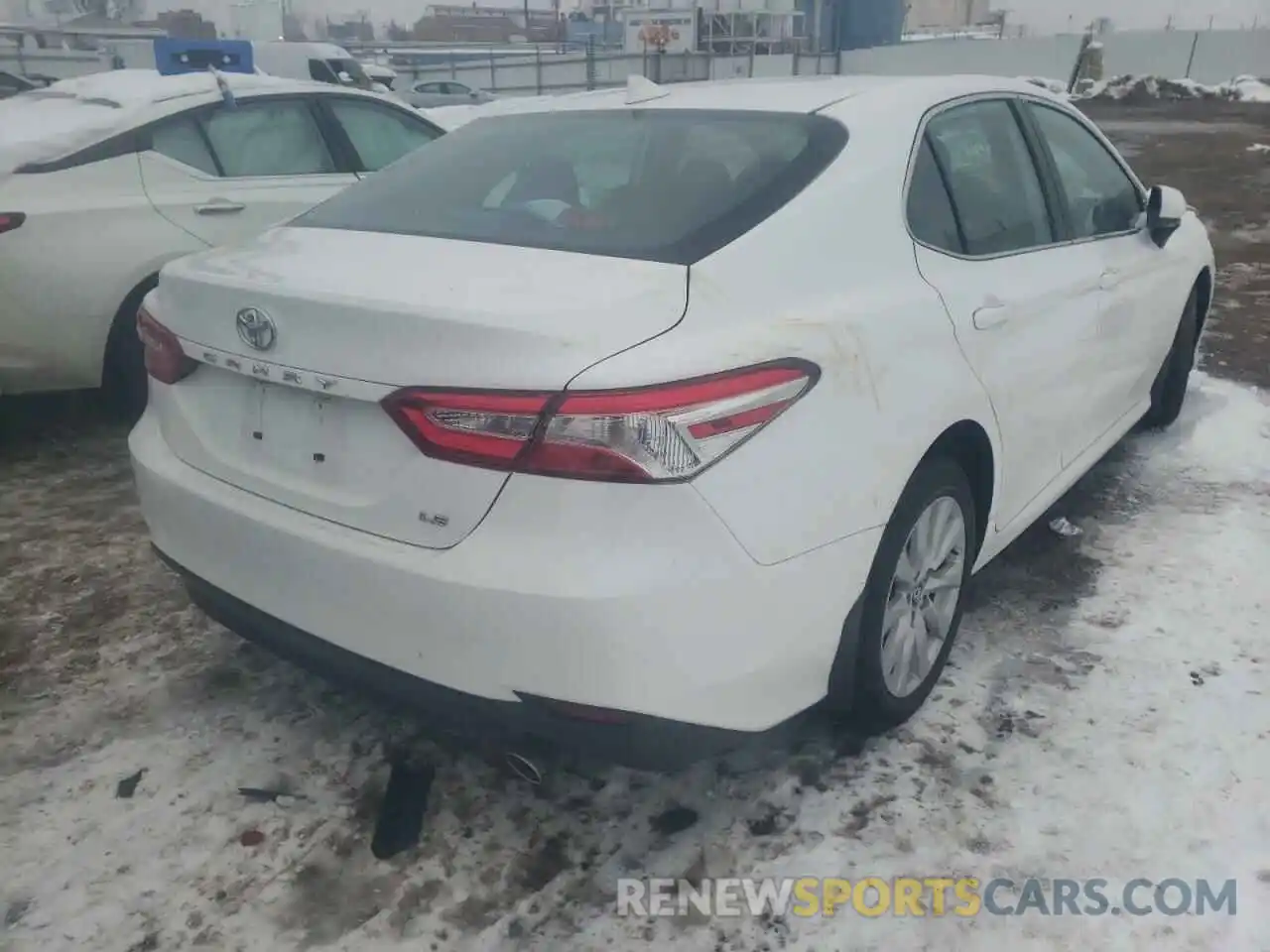 4 Photograph of a damaged car 4T1C11AK9LU857037 TOYOTA CAMRY 2020