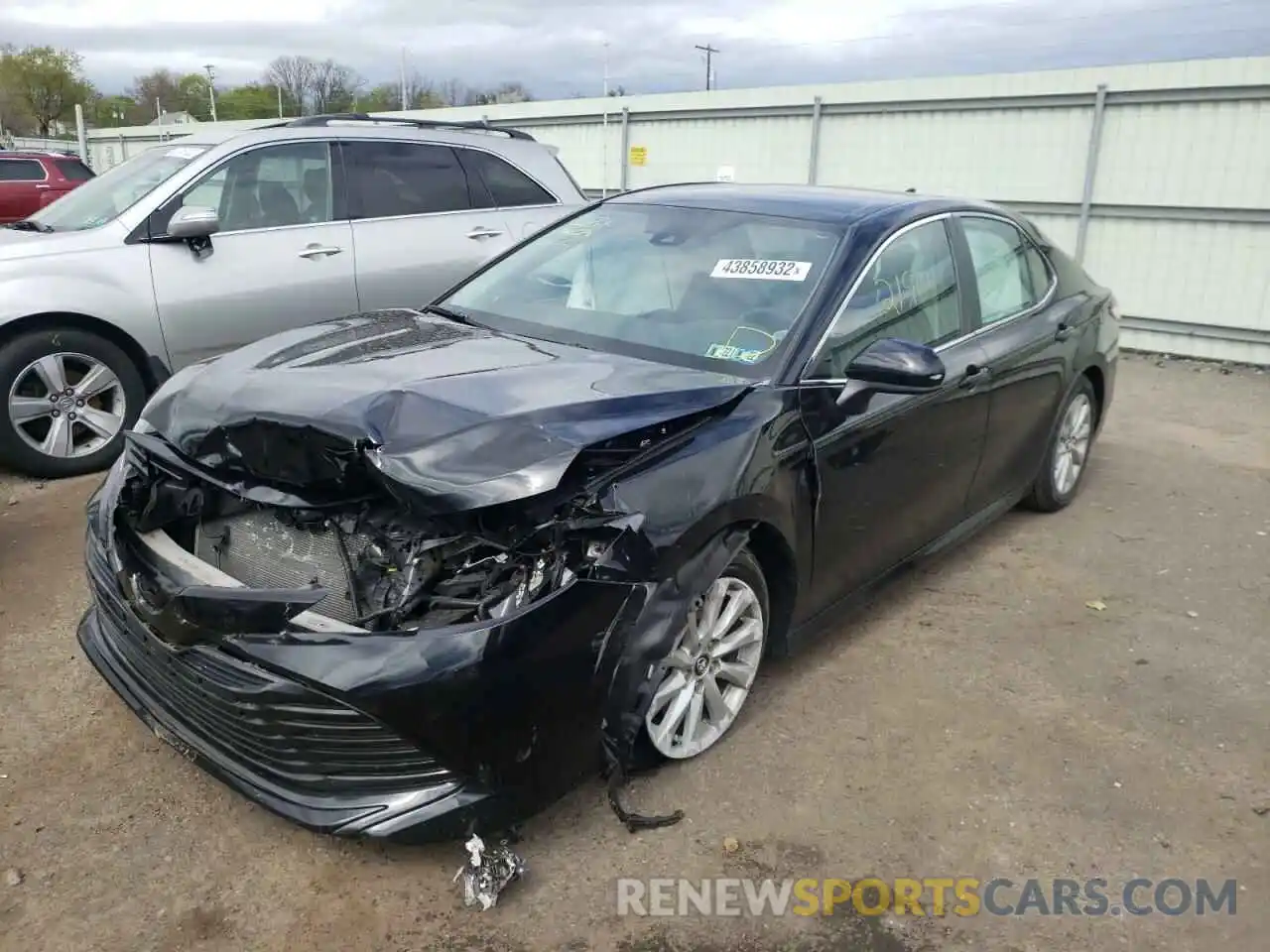 2 Photograph of a damaged car 4T1C11AK9LU860004 TOYOTA CAMRY 2020