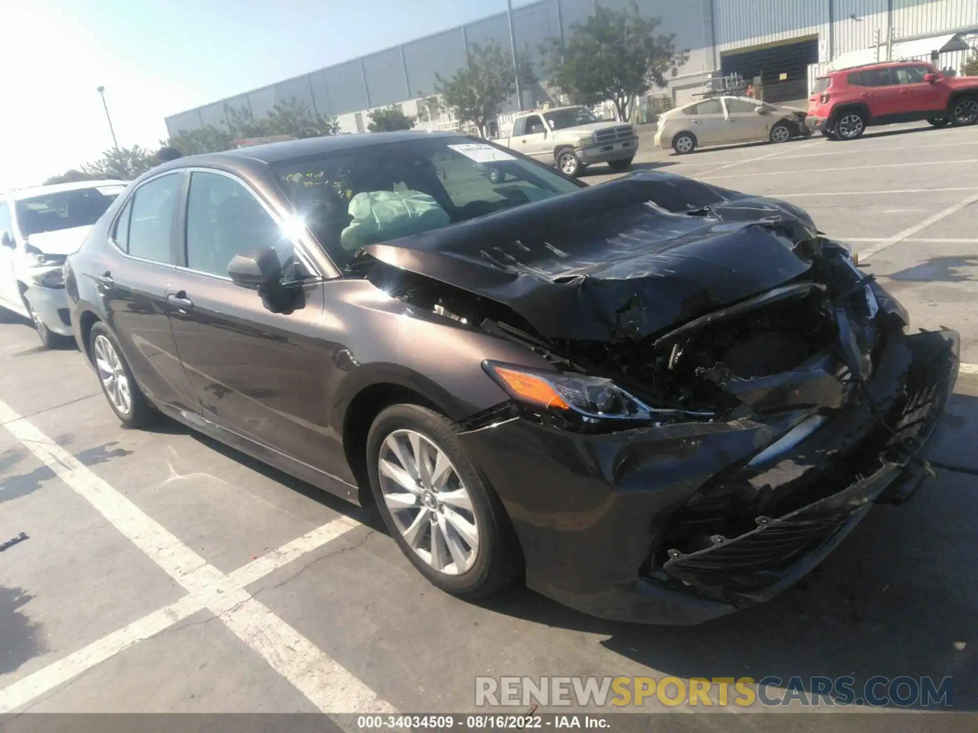 1 Photograph of a damaged car 4T1C11AK9LU863551 TOYOTA CAMRY 2020