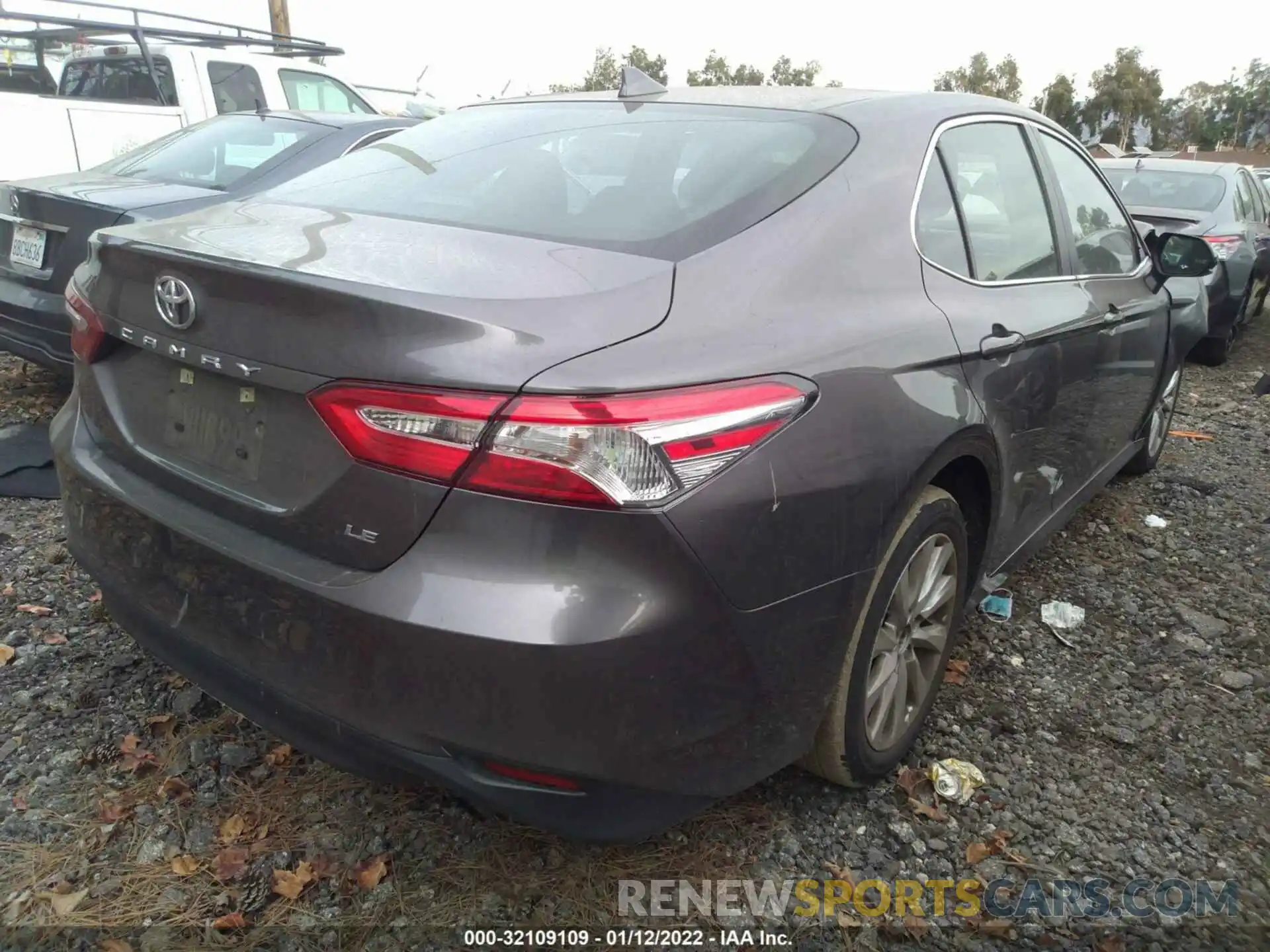 4 Photograph of a damaged car 4T1C11AK9LU866904 TOYOTA CAMRY 2020