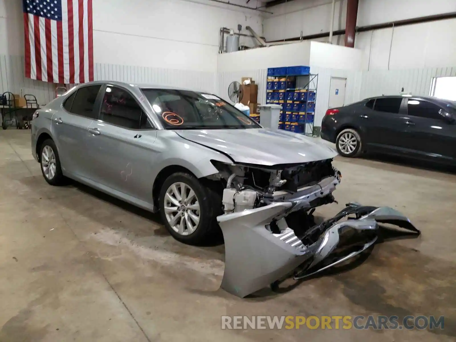 1 Photograph of a damaged car 4T1C11AK9LU883038 TOYOTA CAMRY 2020