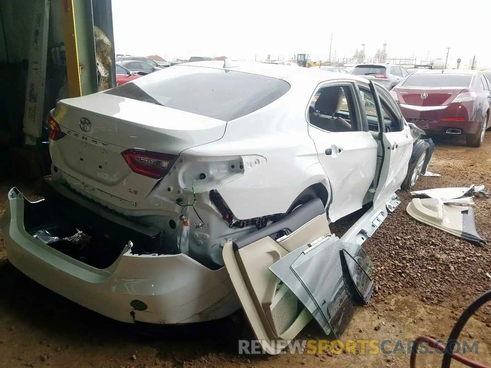 4 Photograph of a damaged car 4T1C11AK9LU884531 TOYOTA CAMRY 2020