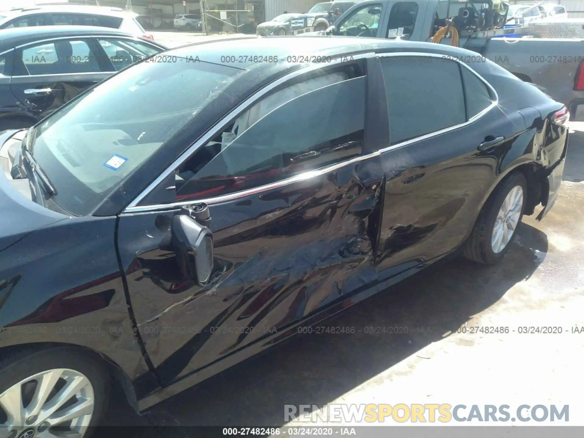 6 Photograph of a damaged car 4T1C11AK9LU884707 TOYOTA CAMRY 2020