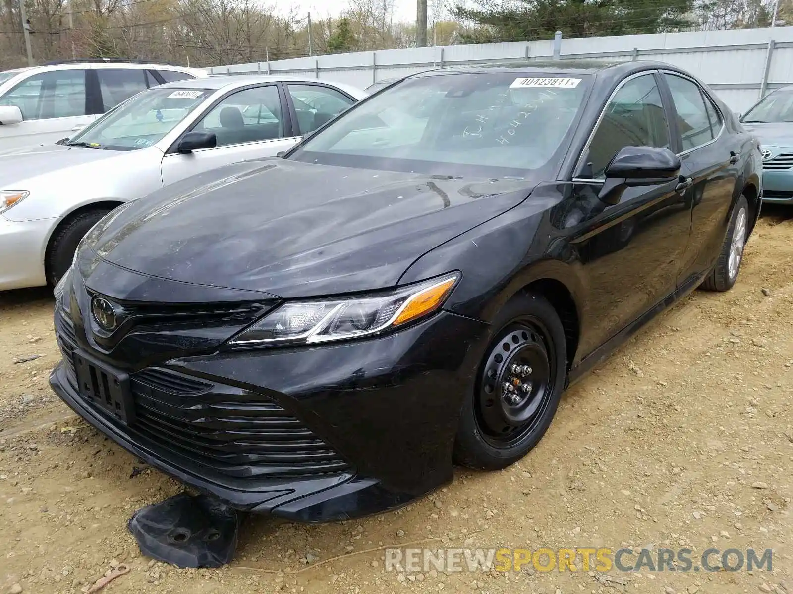 2 Photograph of a damaged car 4T1C11AK9LU885386 TOYOTA CAMRY 2020